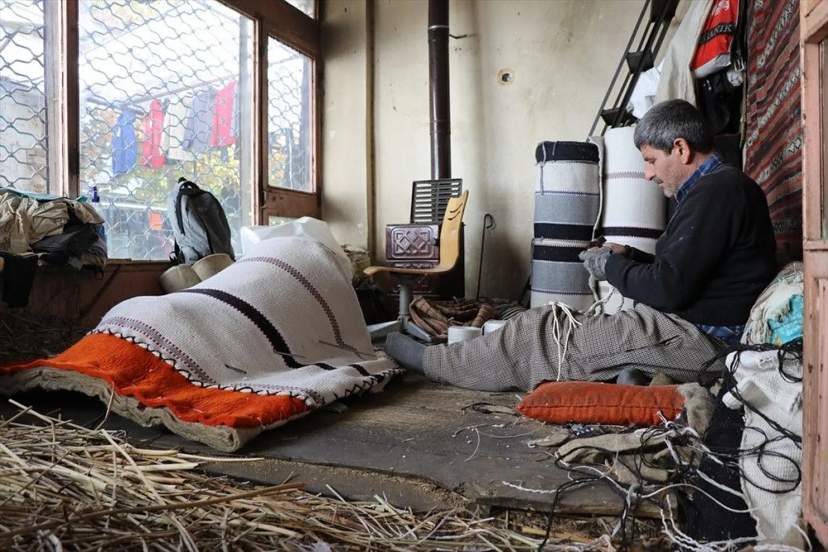 Elazığ'ın son palancısı dede yadigarı mesleğini 43 yıldır sürdürüyor