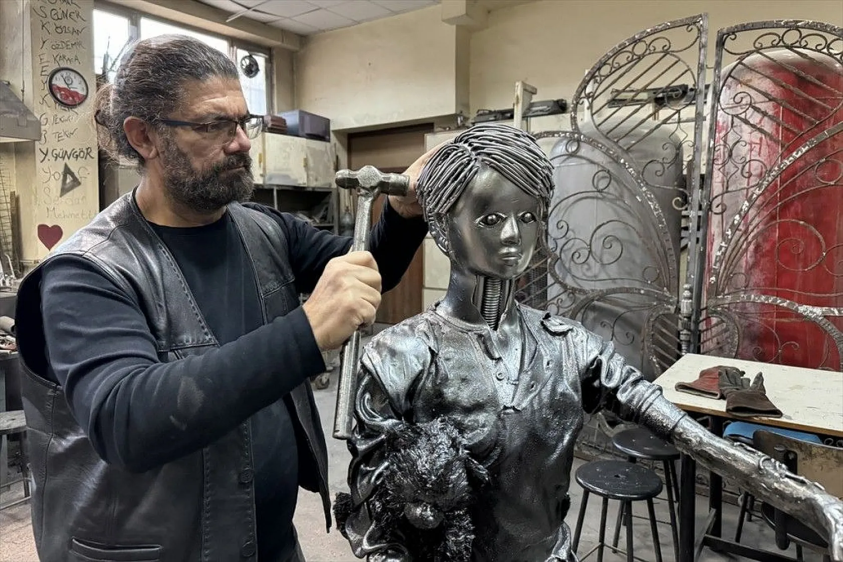 Elazığlı sanatçı Gazzeli çocukların  dramına dikkat çekti