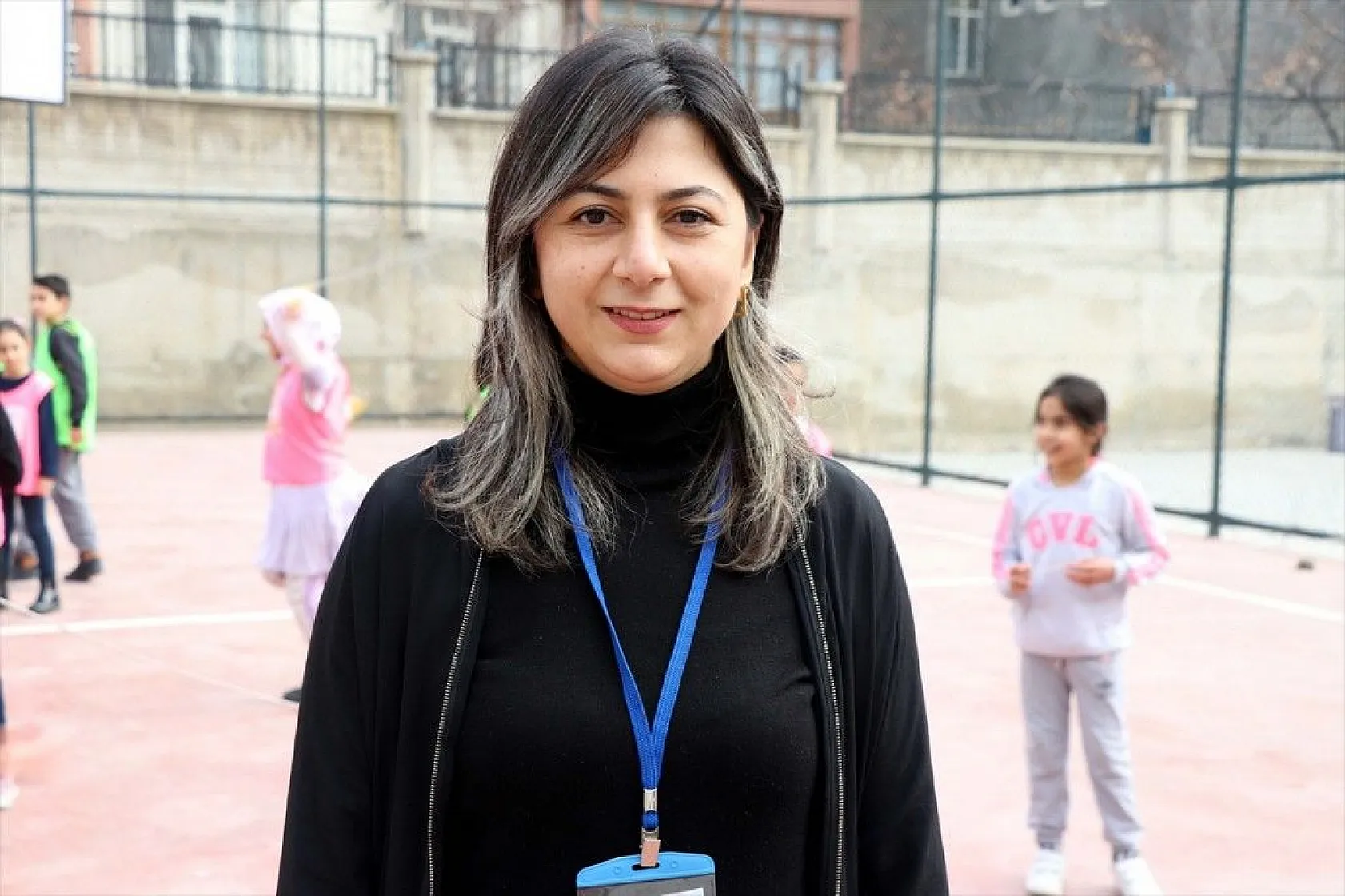 İlkokul öğrencileri geleneksel oyunlarla buluşuyor