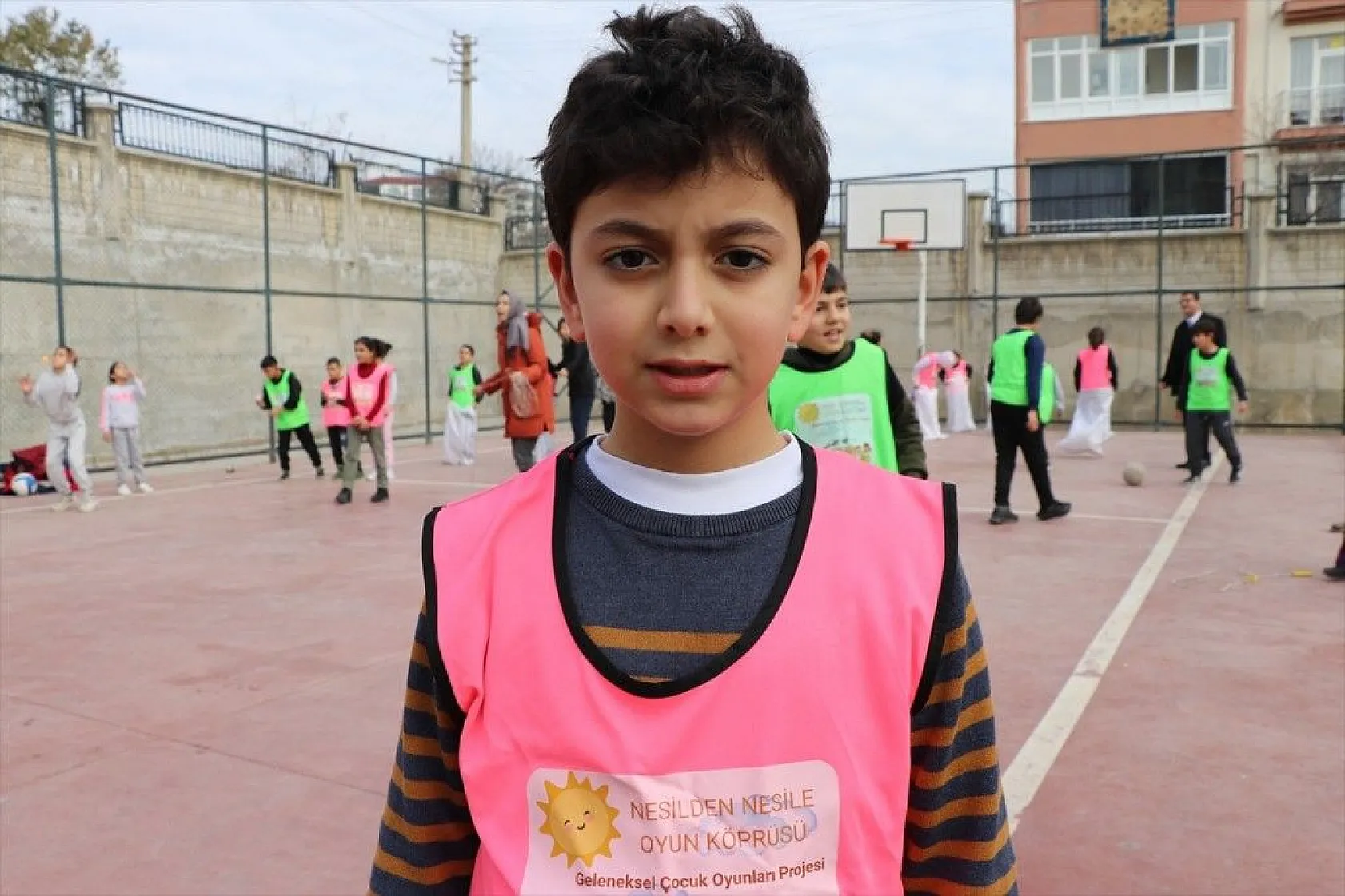 İlkokul öğrencileri geleneksel oyunlarla buluşuyor