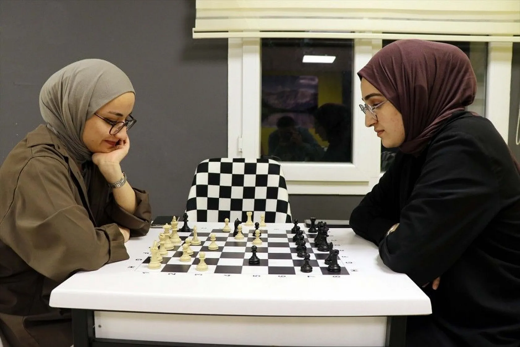 Yurt Kursları öğrencileri spora ve sanata yöneltti