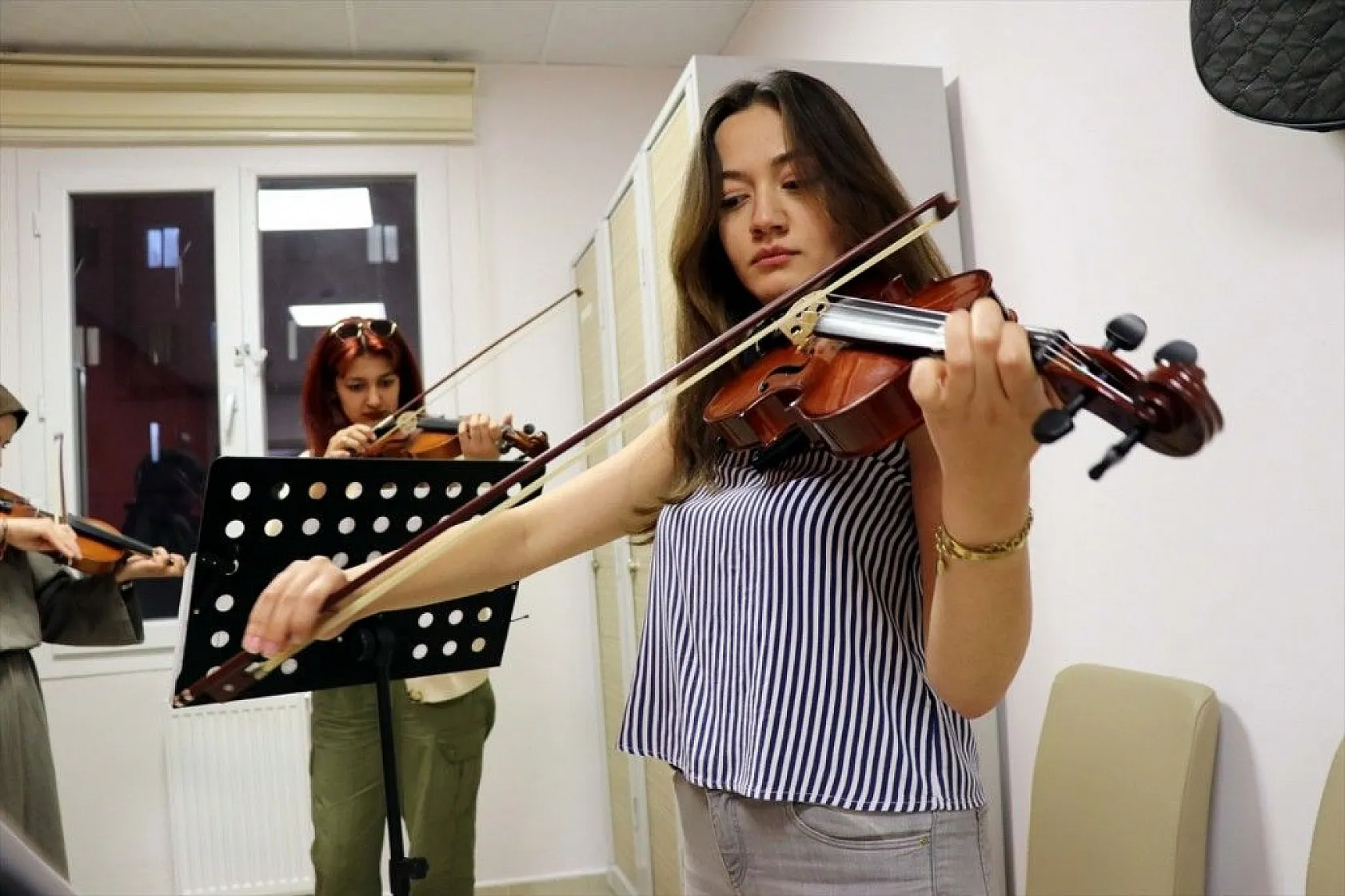 Yurt Kursları öğrencileri spora ve sanata yöneltti