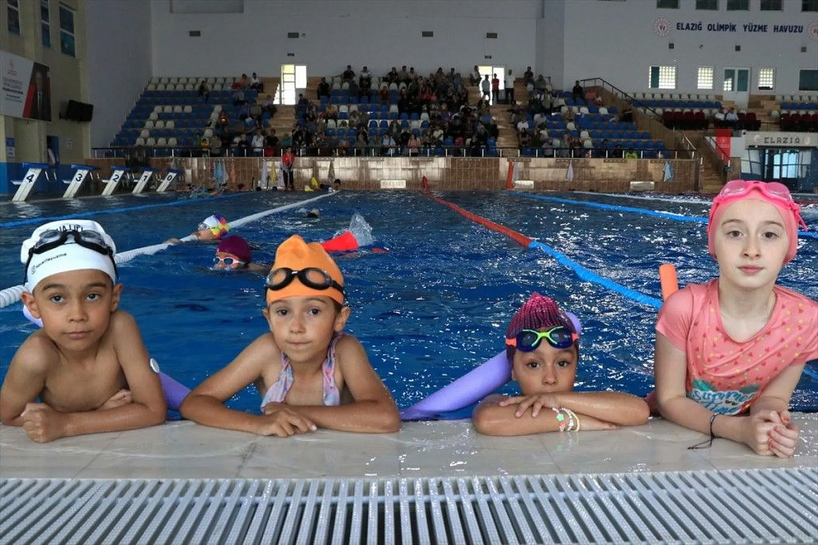 6 yılda 37 bini aşkın çocuk yüzme öğrendi