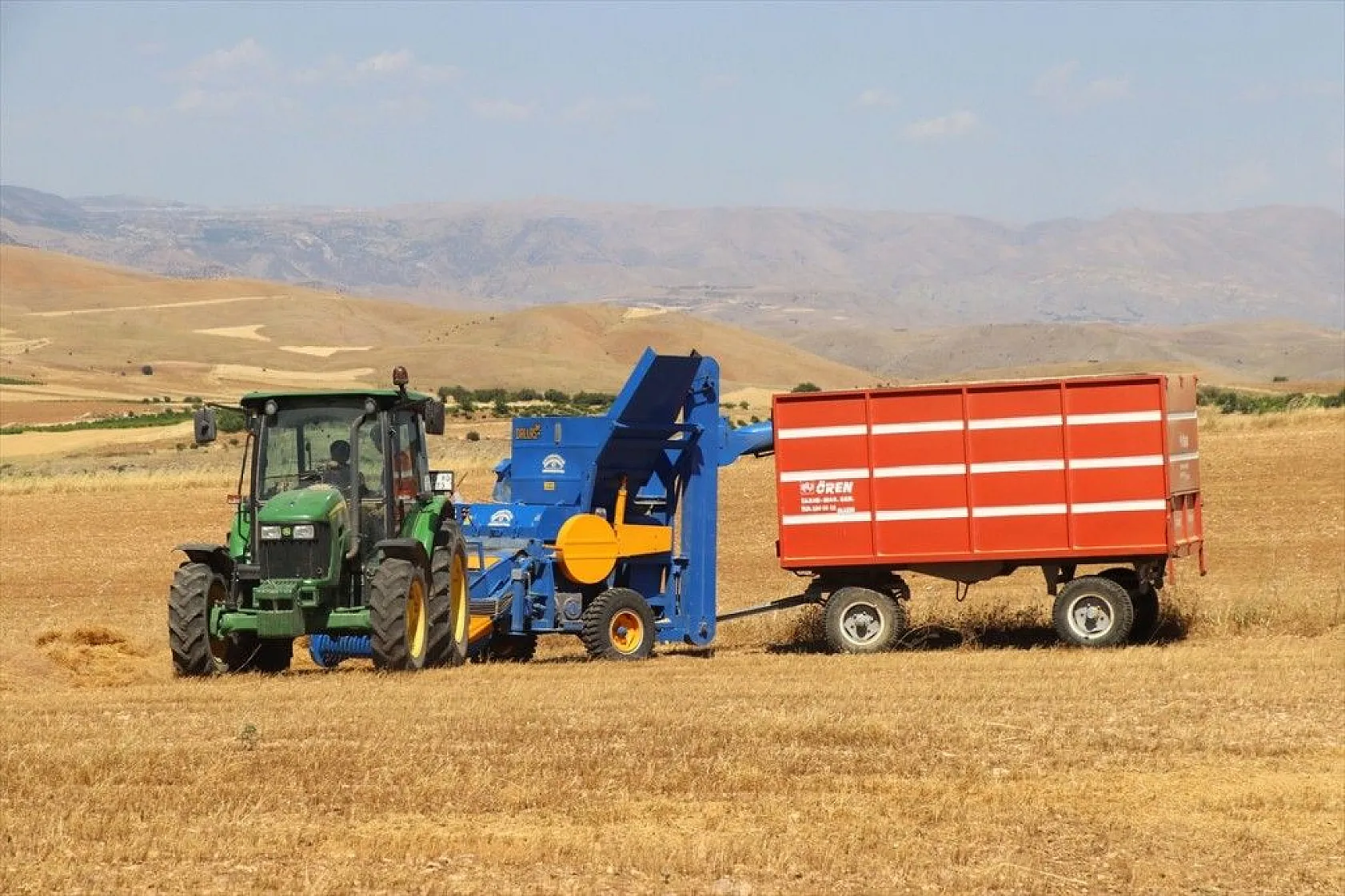Elazığ'da kimyasal gübre yerine bakteri kullanan üreticiler mercimekte verimi artırdı