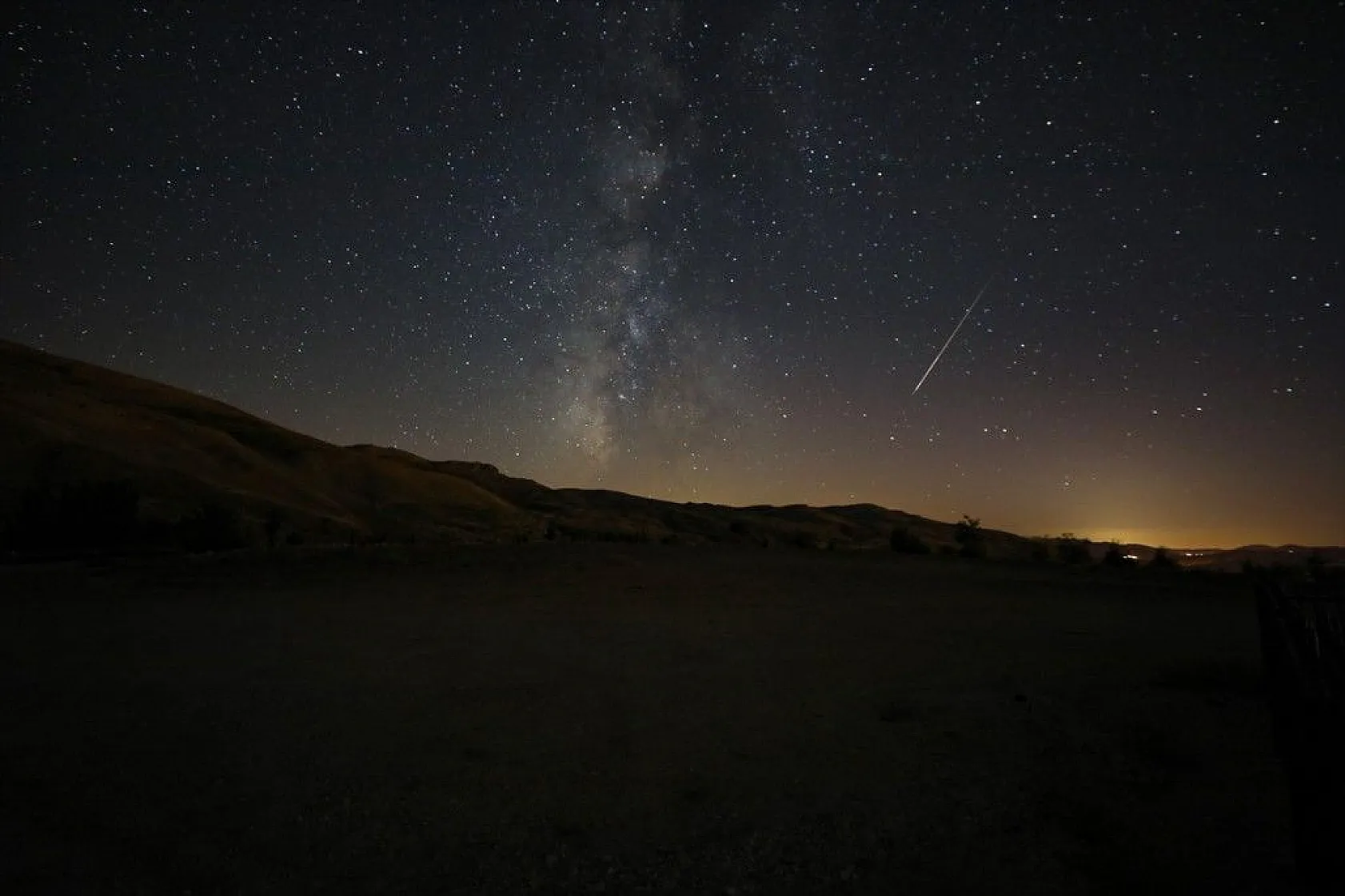 Elazığ'da 'Perseid meteor yağmuru' gözlemlendi