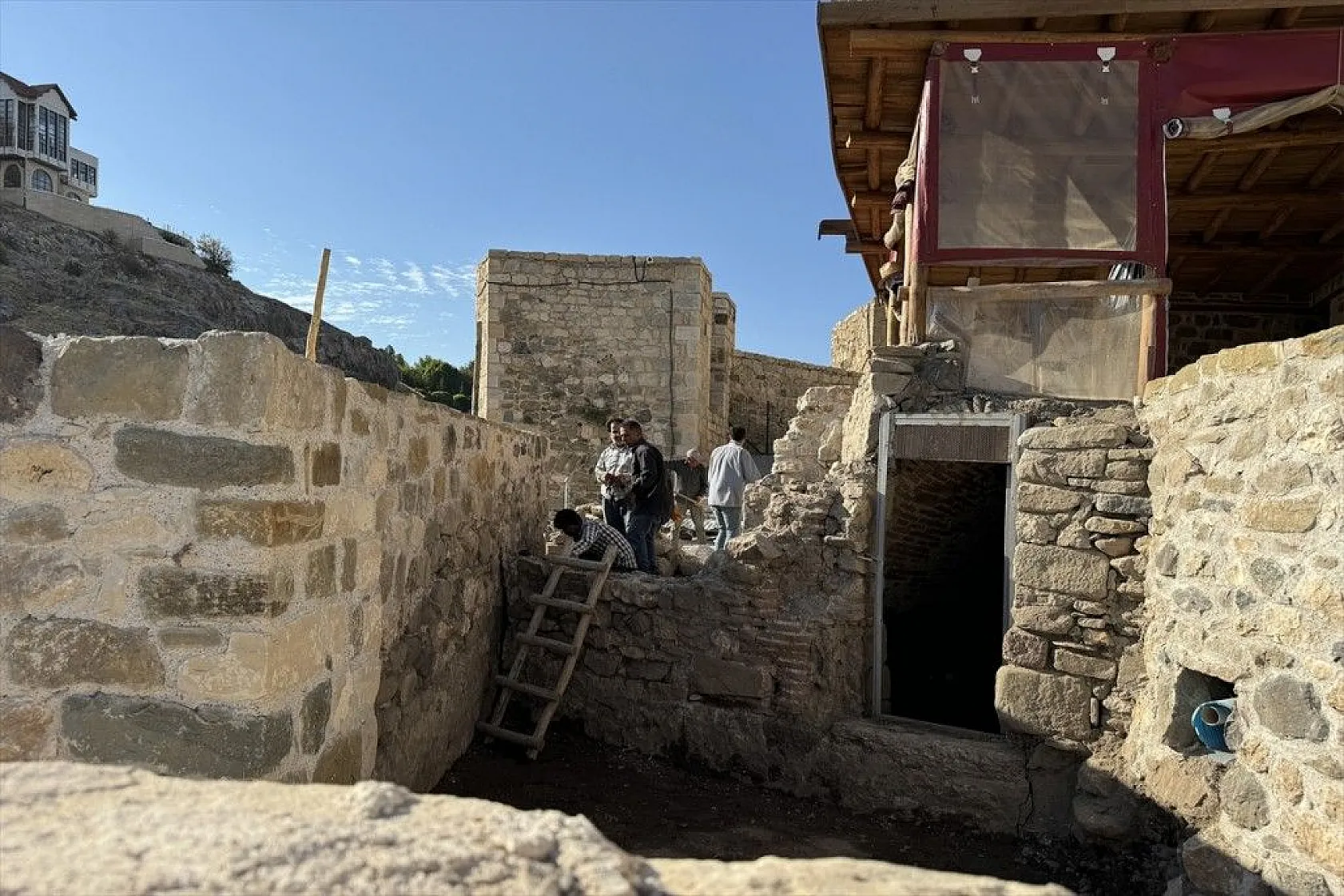 Harput'ta 30 metre derinliğinde bir keşif sizleri bekliyor