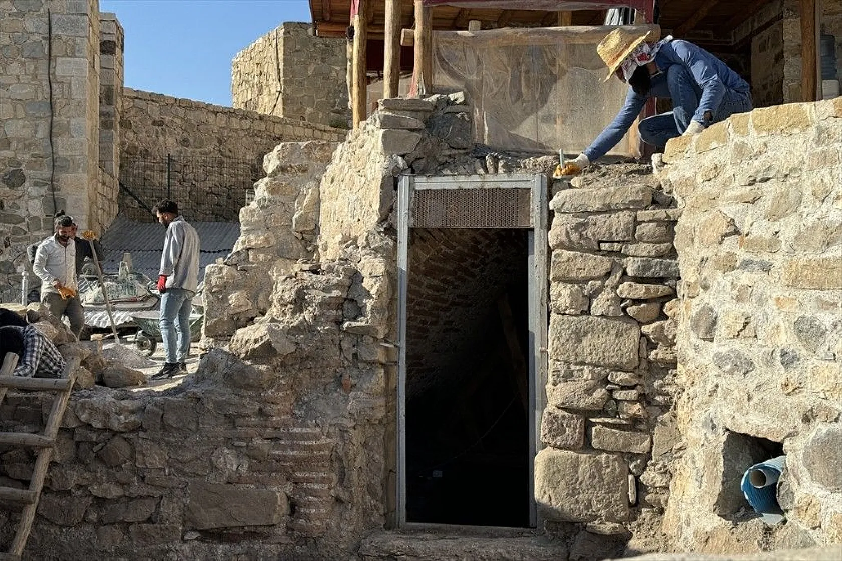 Harput'ta 30 metre derinliğinde bir keşif sizleri bekliyor