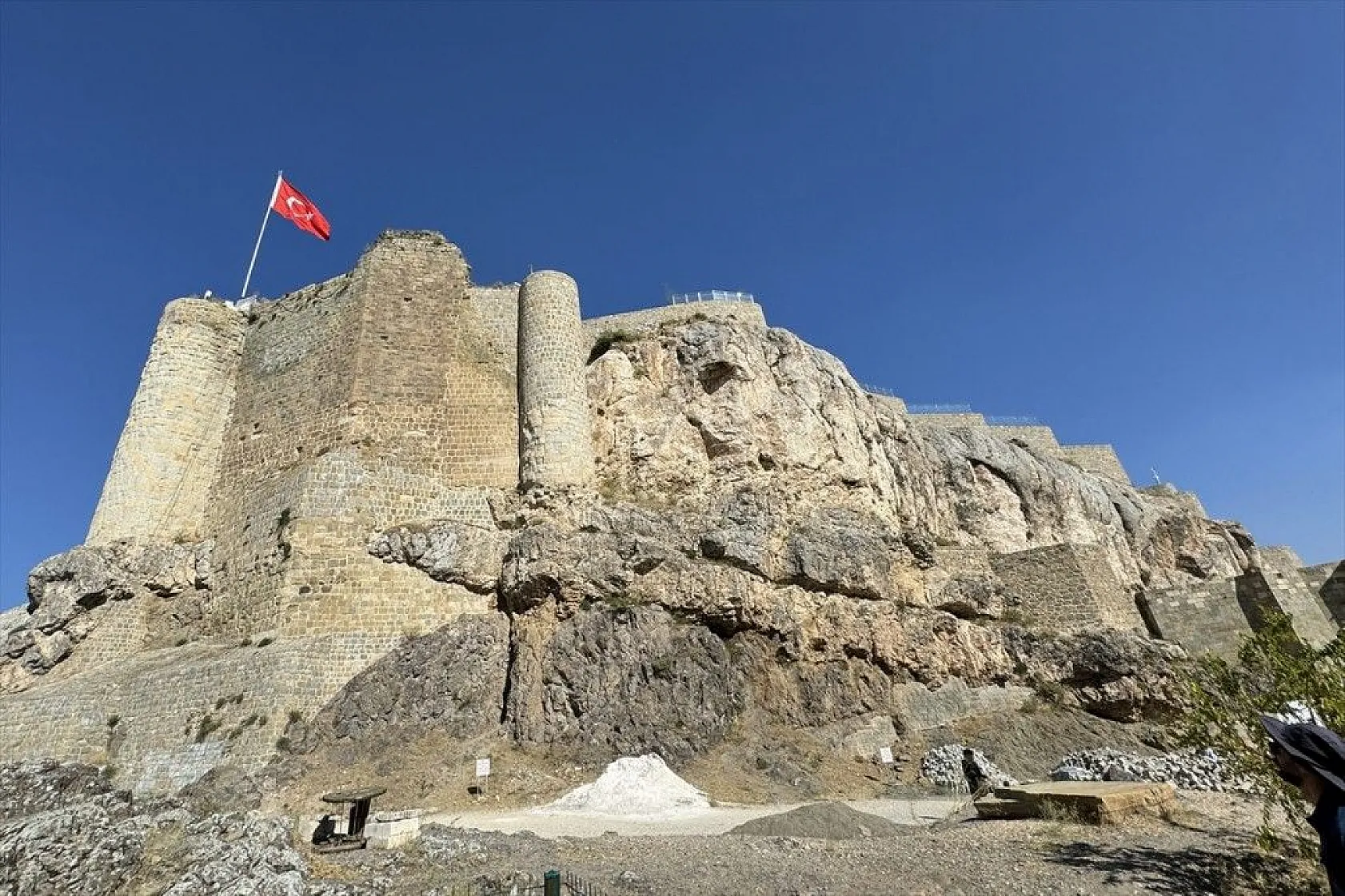 Harput'ta 30 metre derinliğinde bir keşif sizleri bekliyor