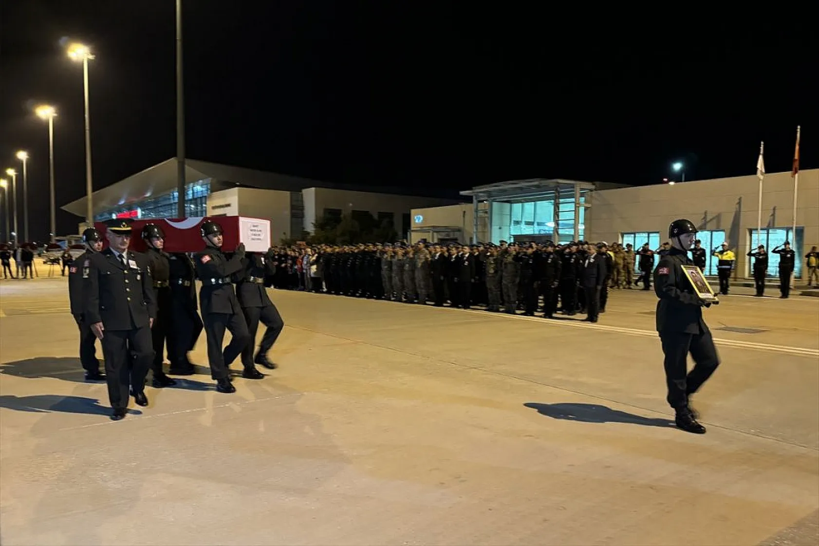 Şehidin naaşı memleketi Elazığ'a getirildi