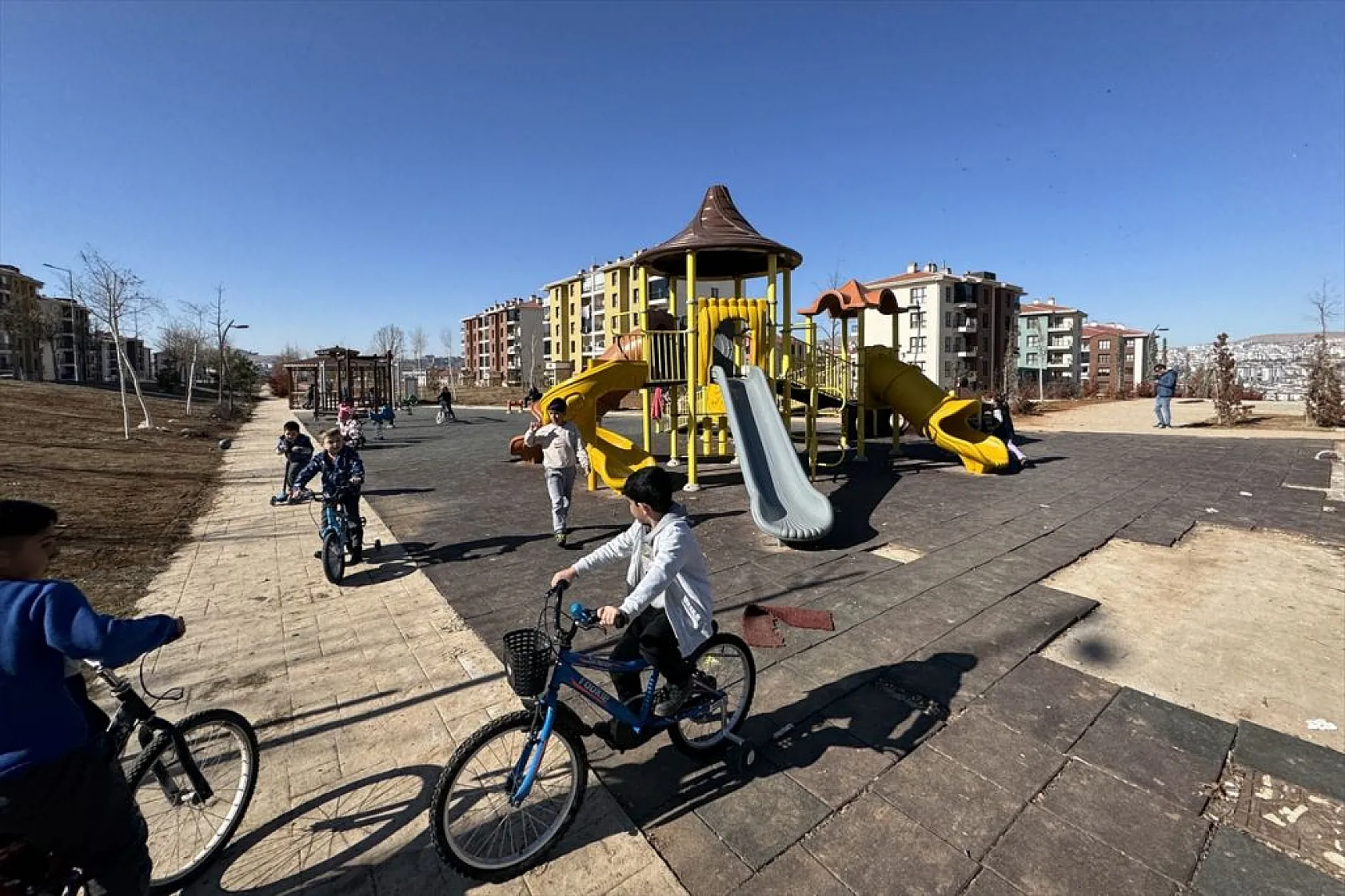 Elazığ'da 8 bin 834 konut hak sahiplerine teslim edildi