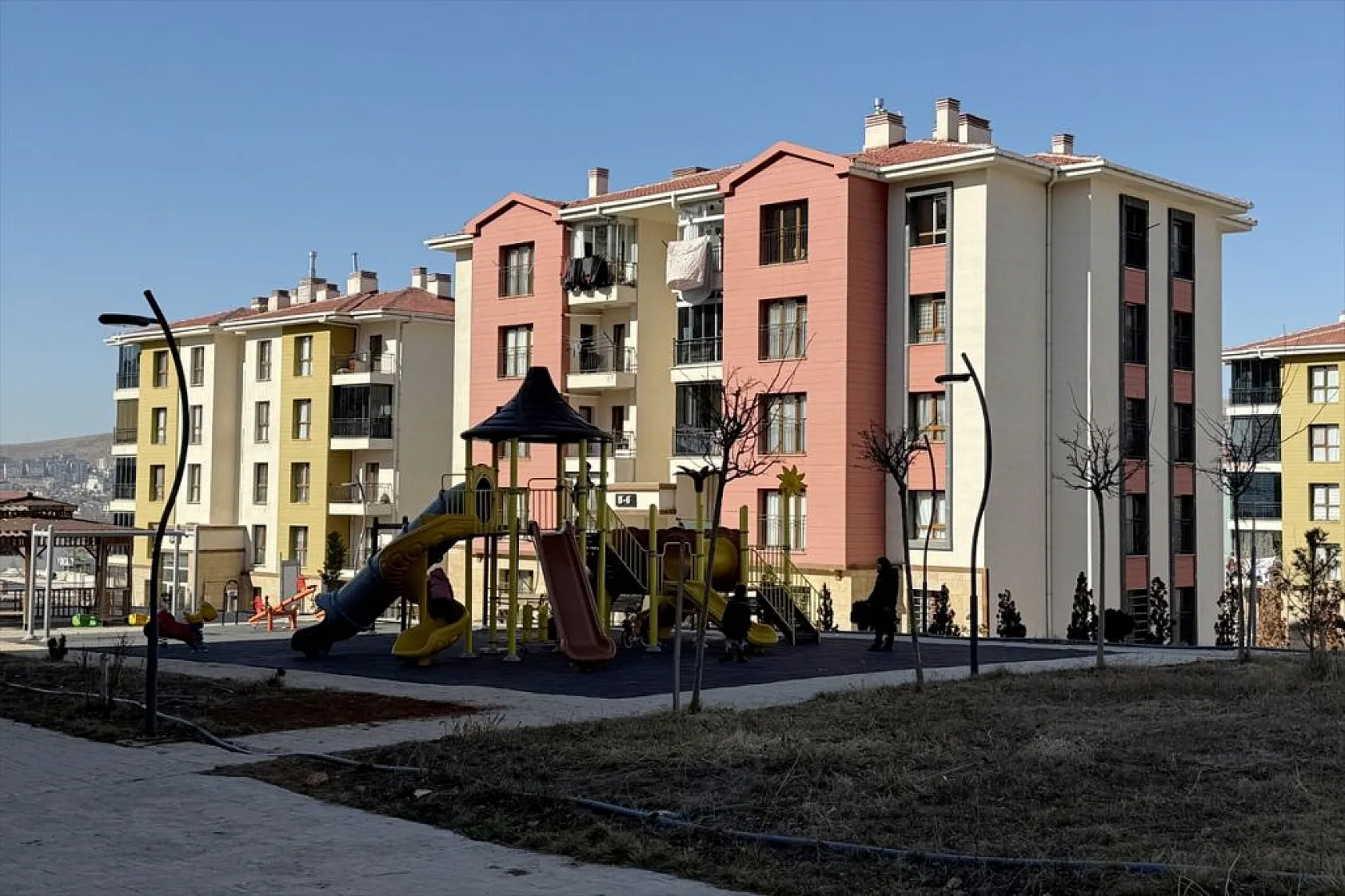 Elazığ'da 8 bin 834 konut hak sahiplerine teslim edildi