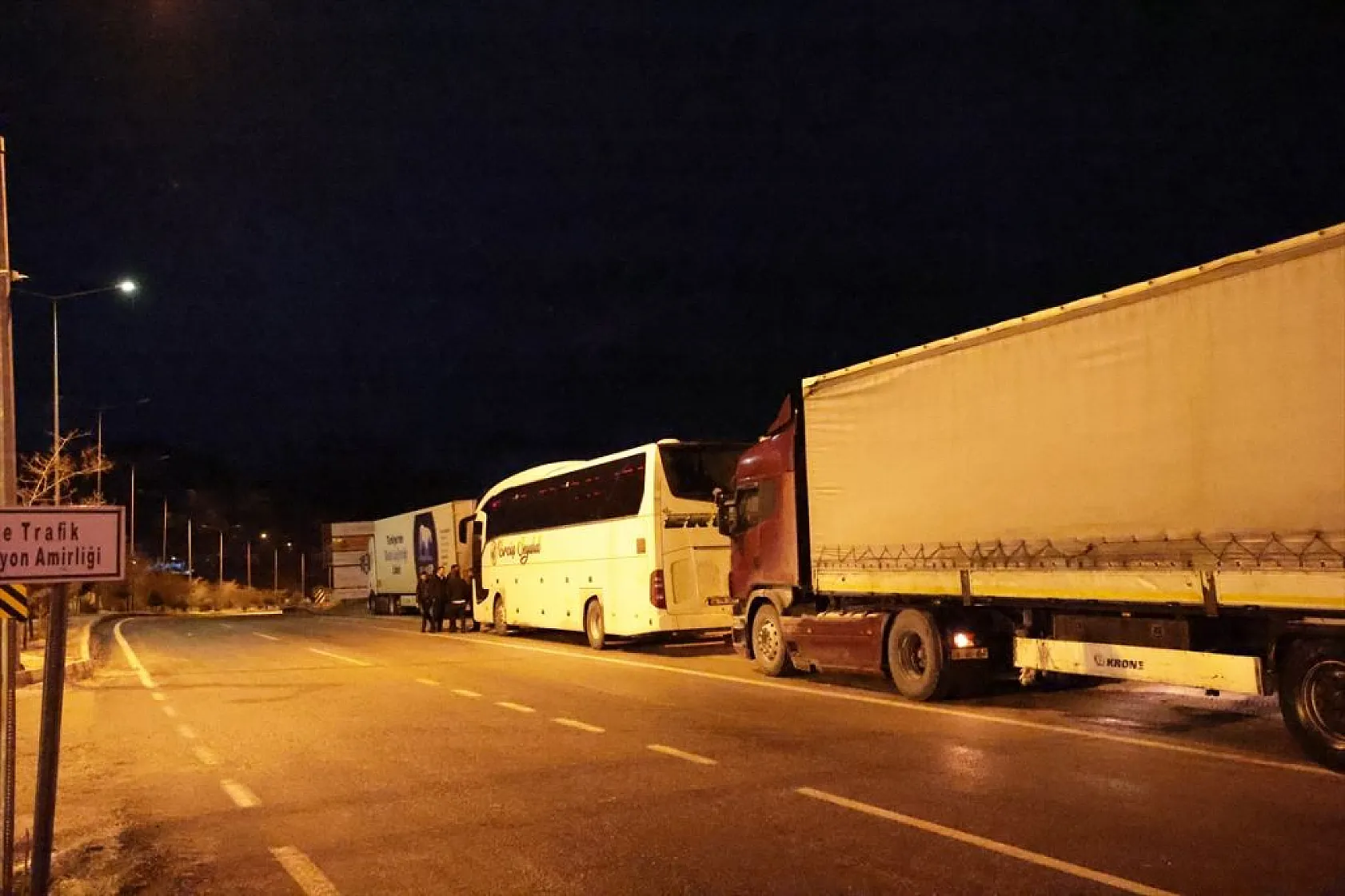 Malatya-Kayseri yolu gece saatlerinde trafiğe kapatıldı