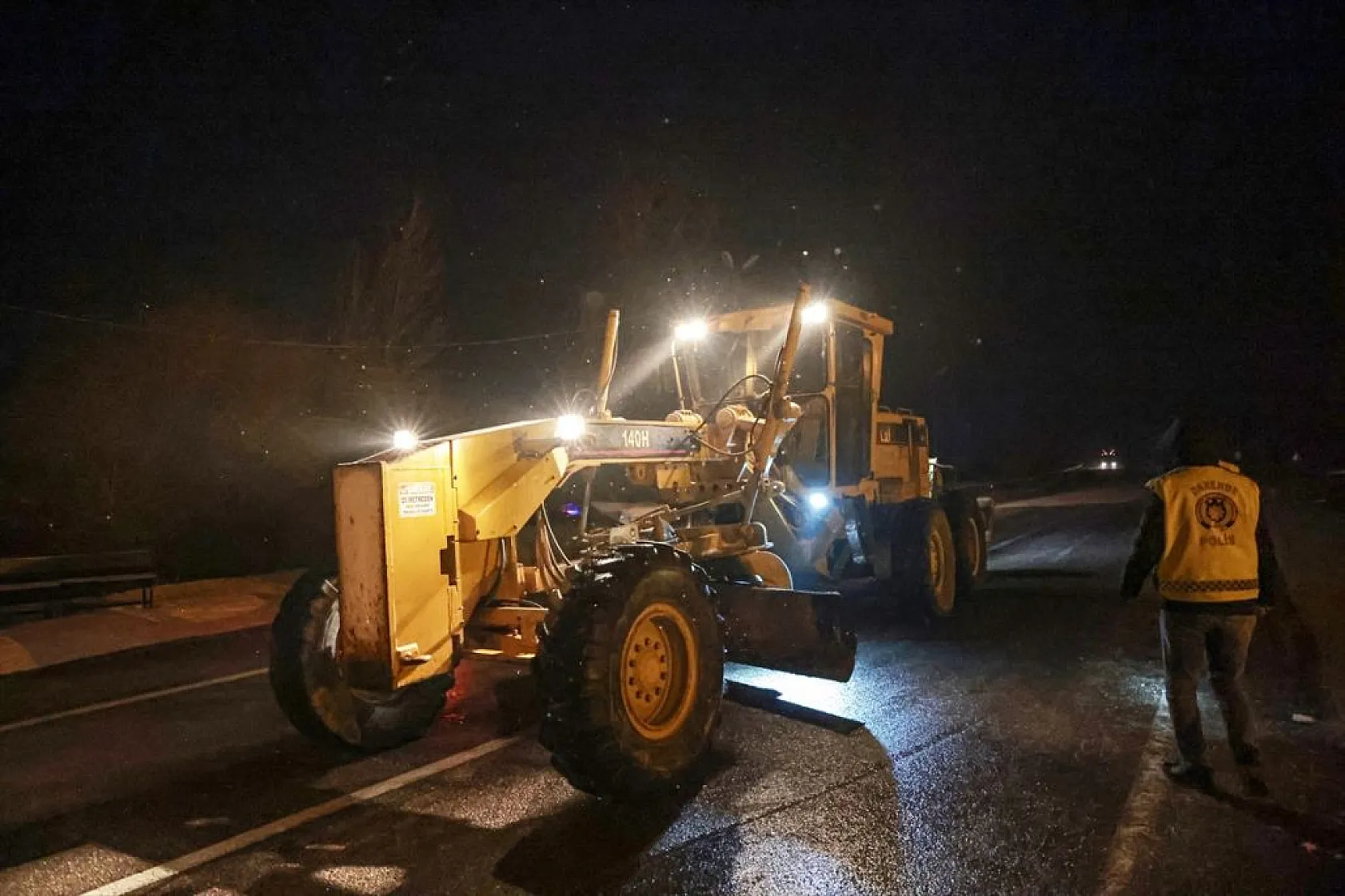 Malatya-Kayseri yolu gece saatlerinde trafiğe kapatıldı