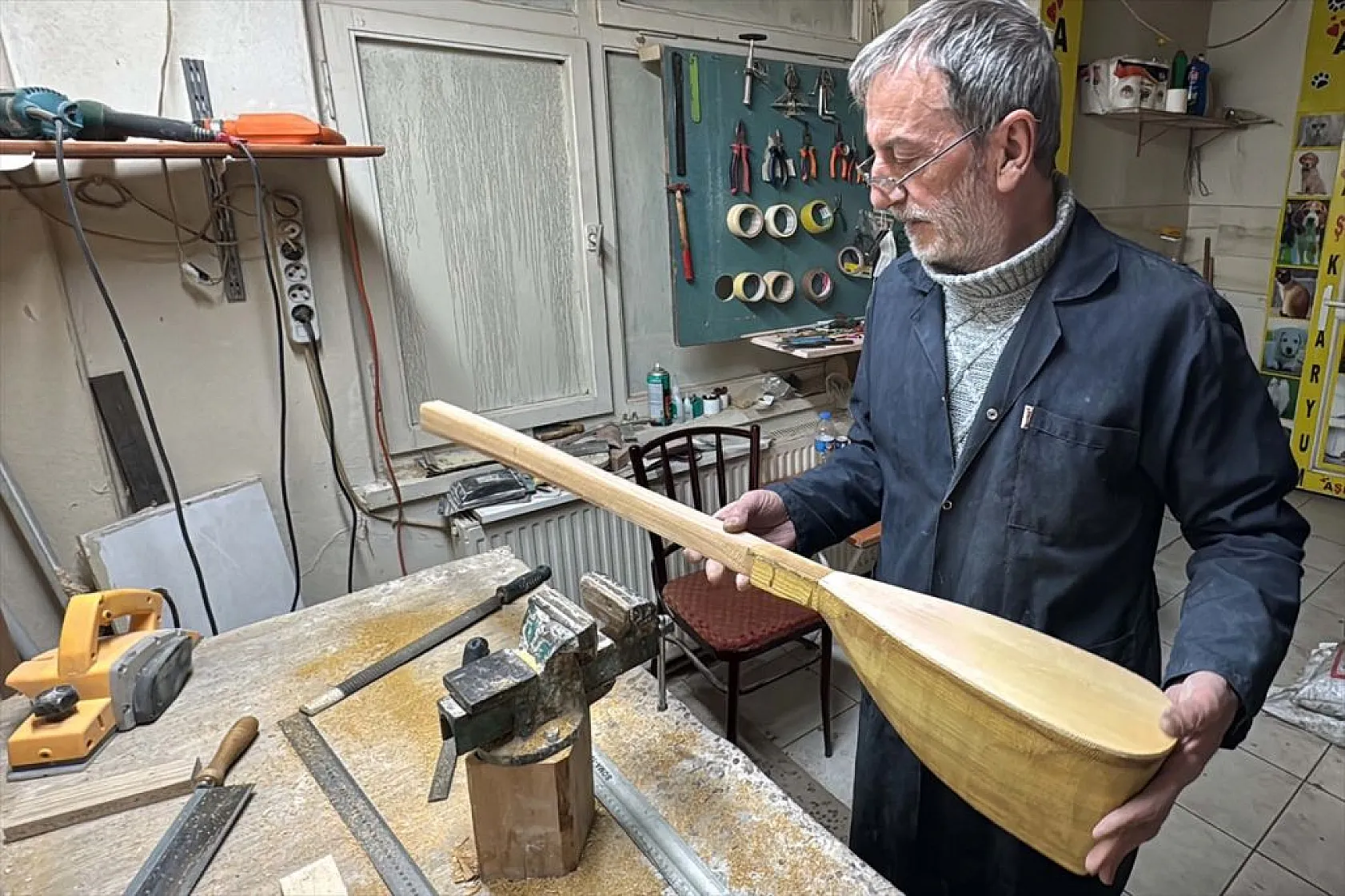 Elazığ'da bağlamaya adanmış bir ömür