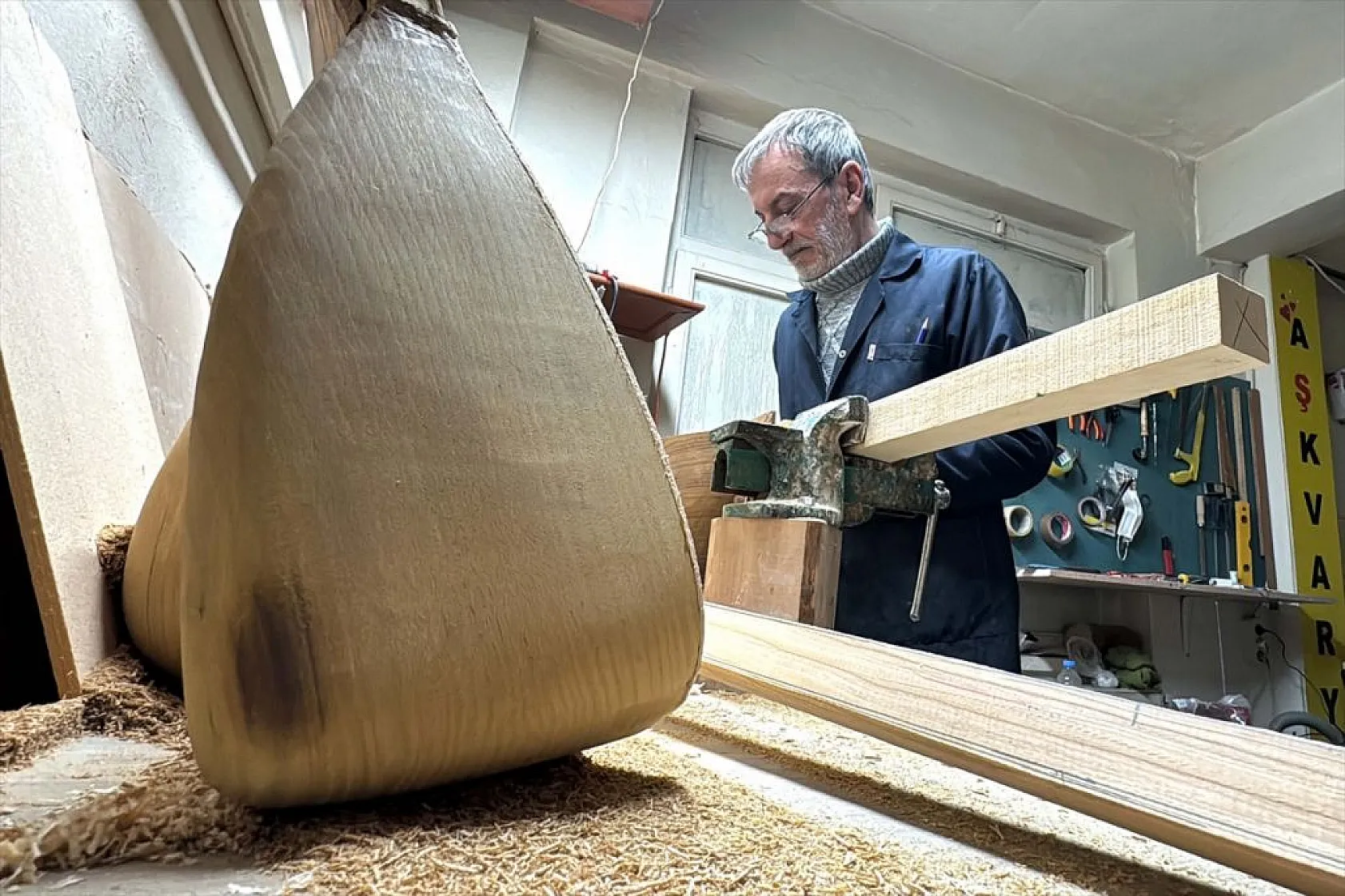 Elazığ'da bağlamaya adanmış bir ömür