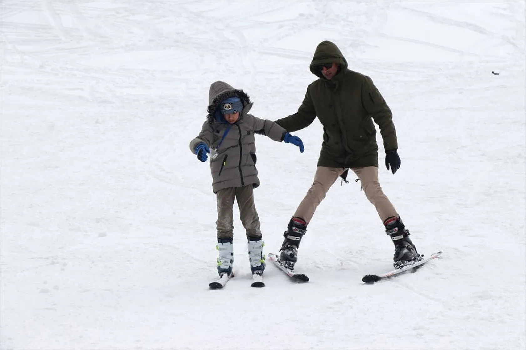 Kış turizminin gözdesi: Hazarbaba Kayak Merkezi