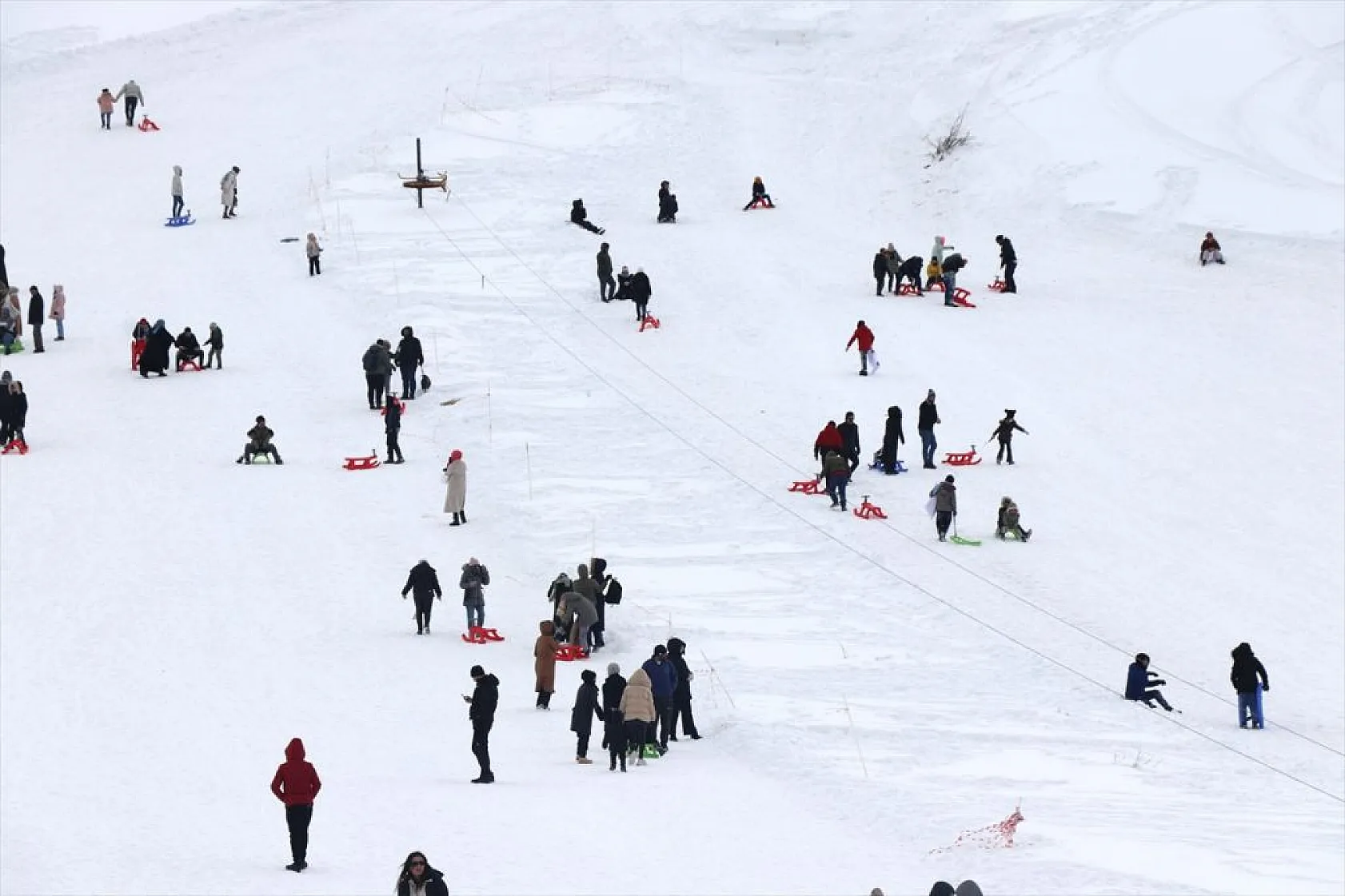 Kış turizminin gözdesi: Hazarbaba Kayak Merkezi