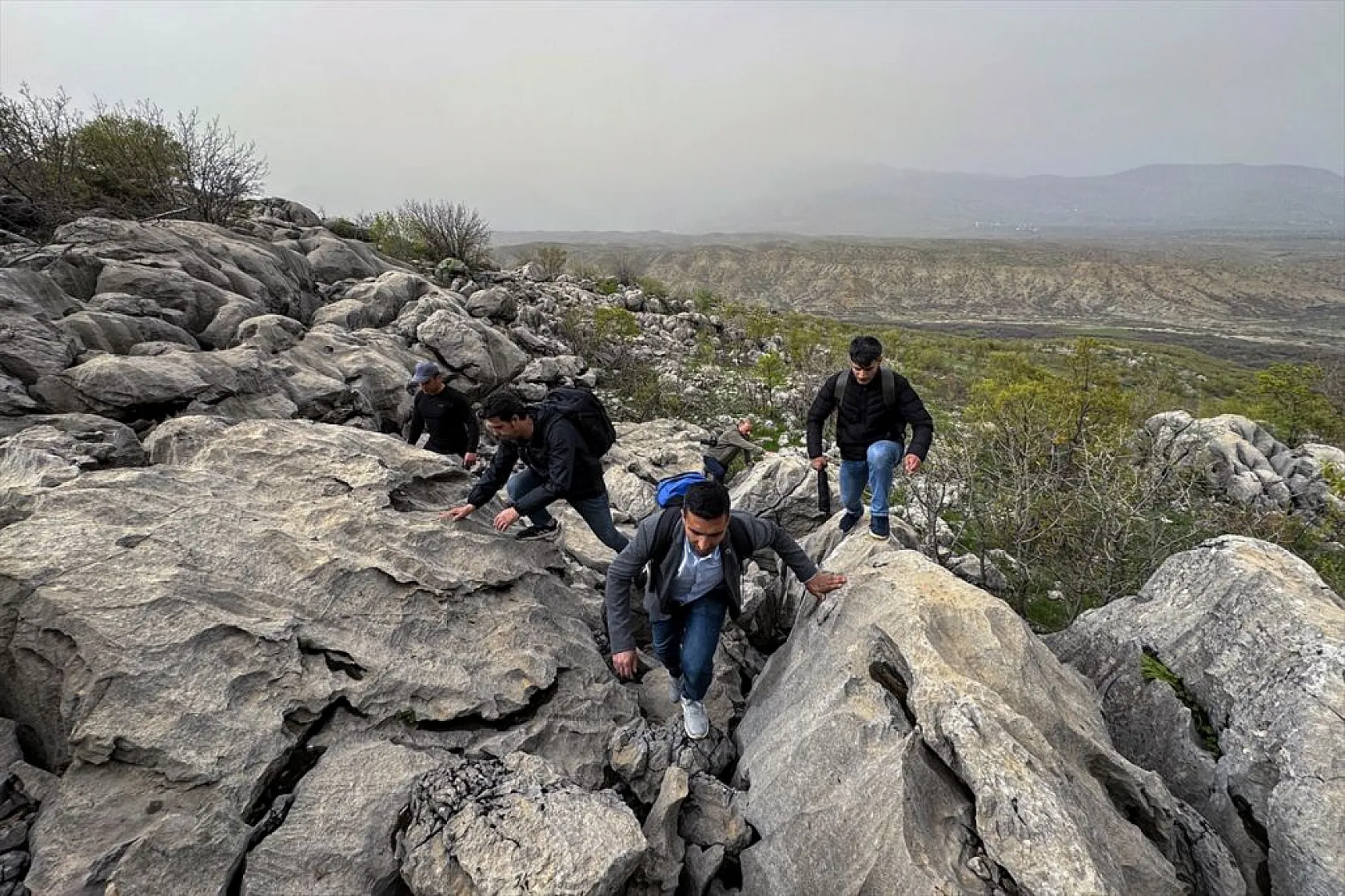 'Ağlayan gelin' için zirveye tırmanış