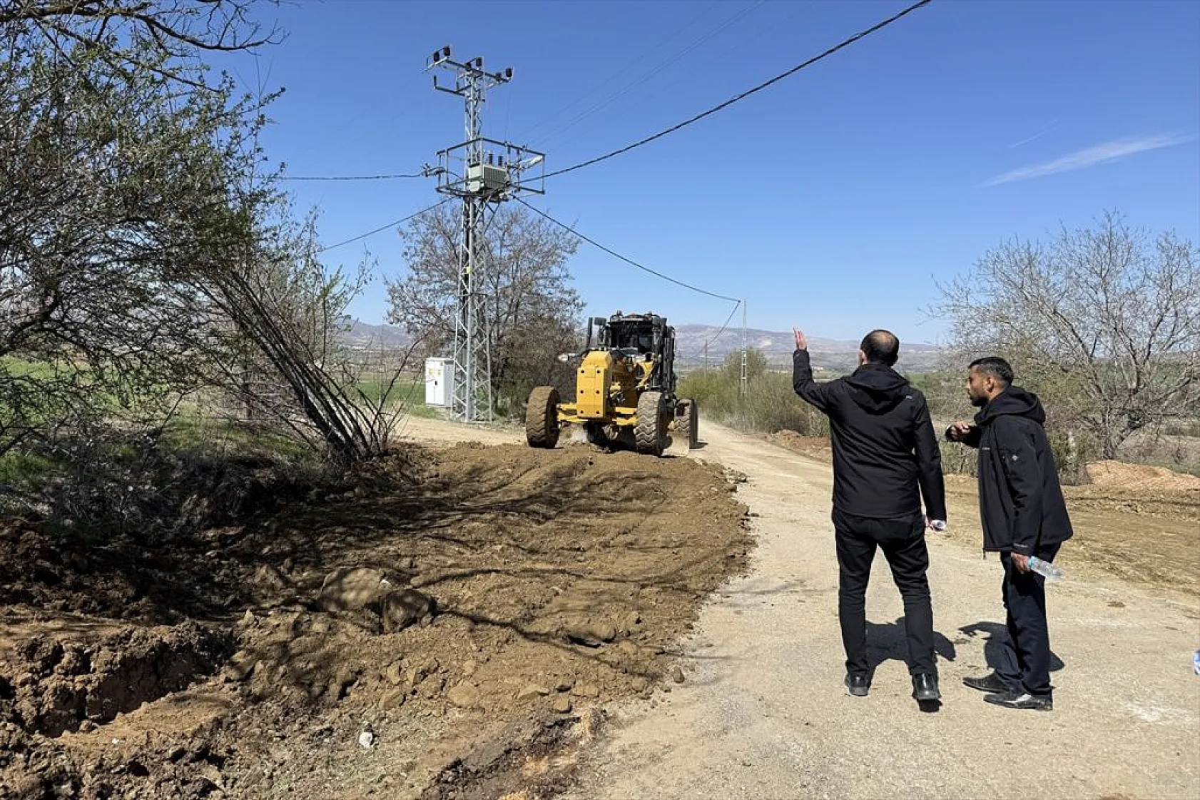 Sel ve heyelan mağdurlarına yardım mesaisi