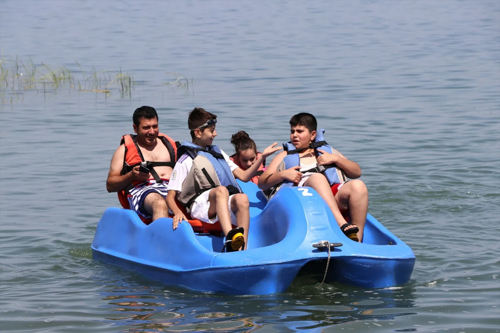 Elazığ'da tatilcilerin gözdesi: Hazar Gölü