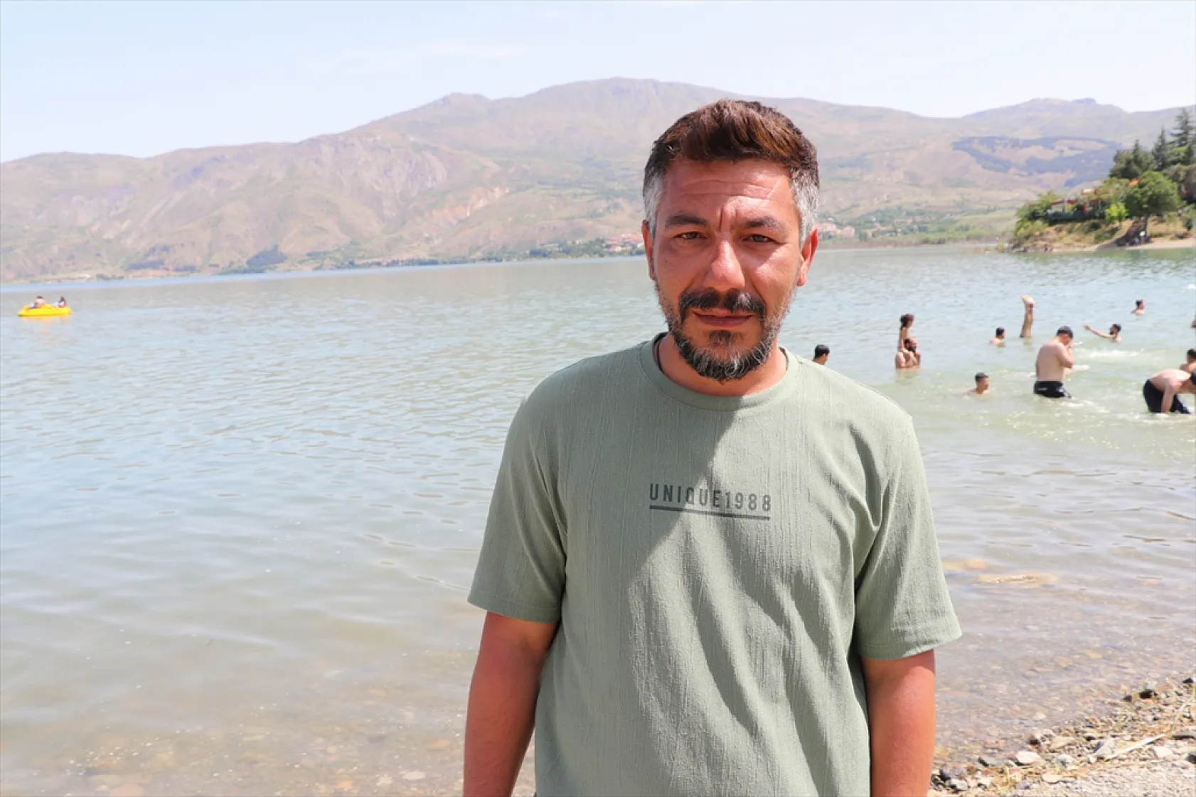 Elazığ'da tatilcilerin gözdesi: Hazar Gölü