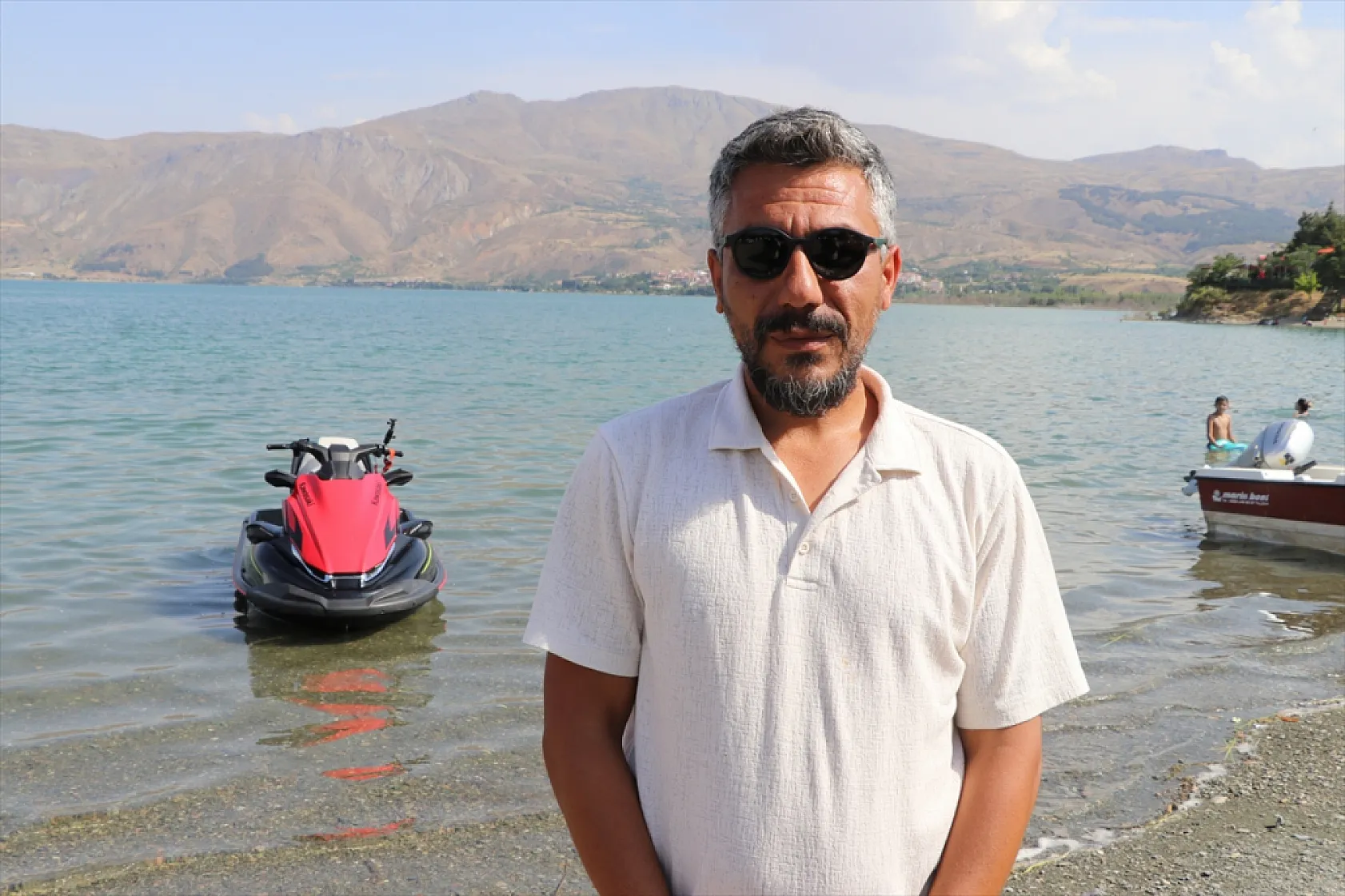 Elazığ'ın gizli cenneti Hazar Gölü tatilcileri büyülüyor