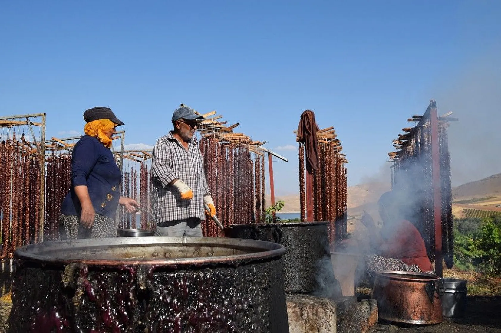 Elazığ'da kazanlar kaynamaya başladı