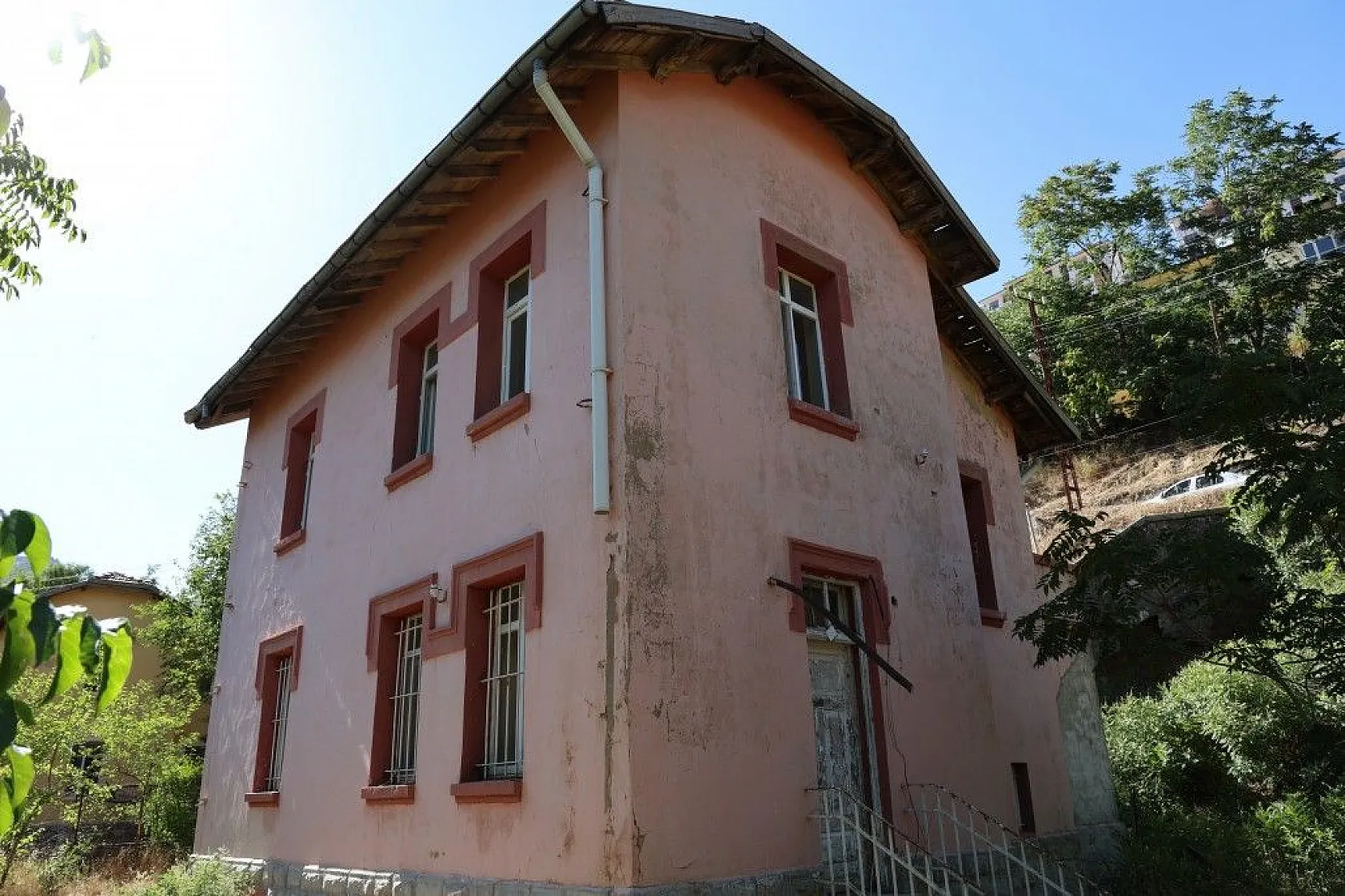 'Binaların halk kütüphanesi olması talebimiz var'