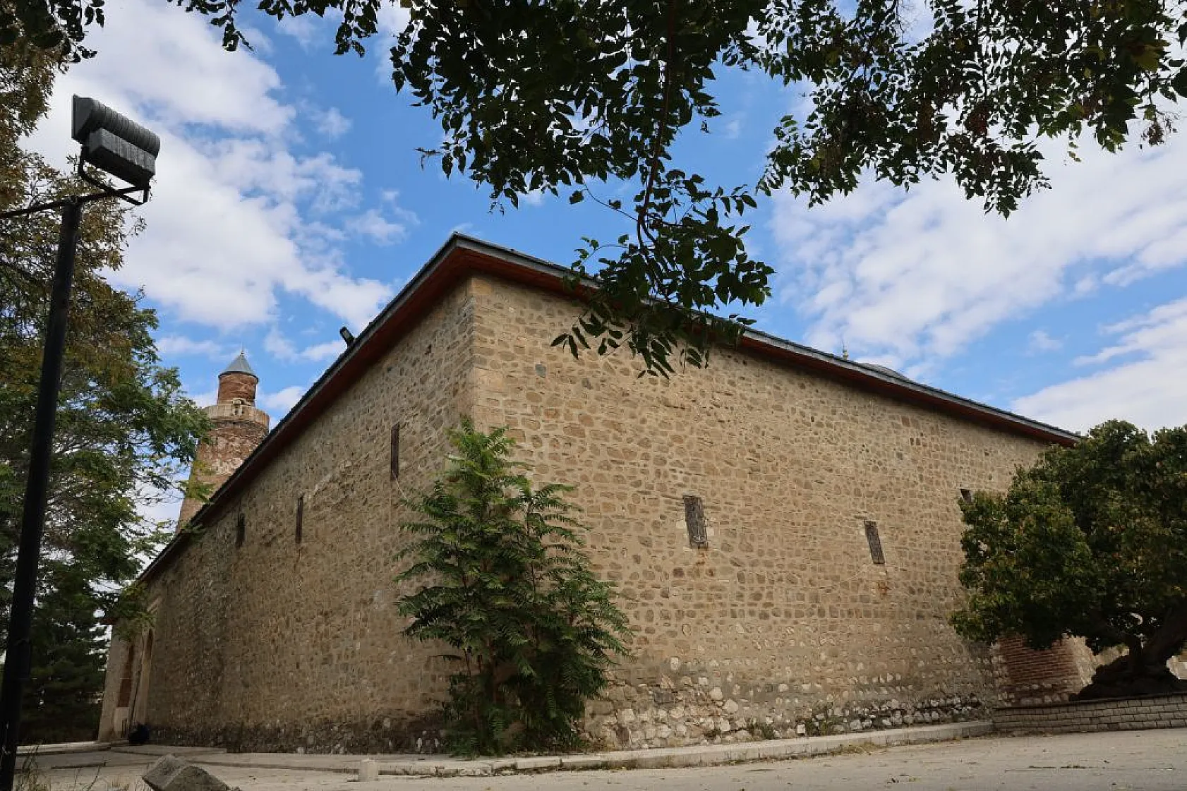 4 büyük deprem gören tarihi mahalle dimdik ayakta