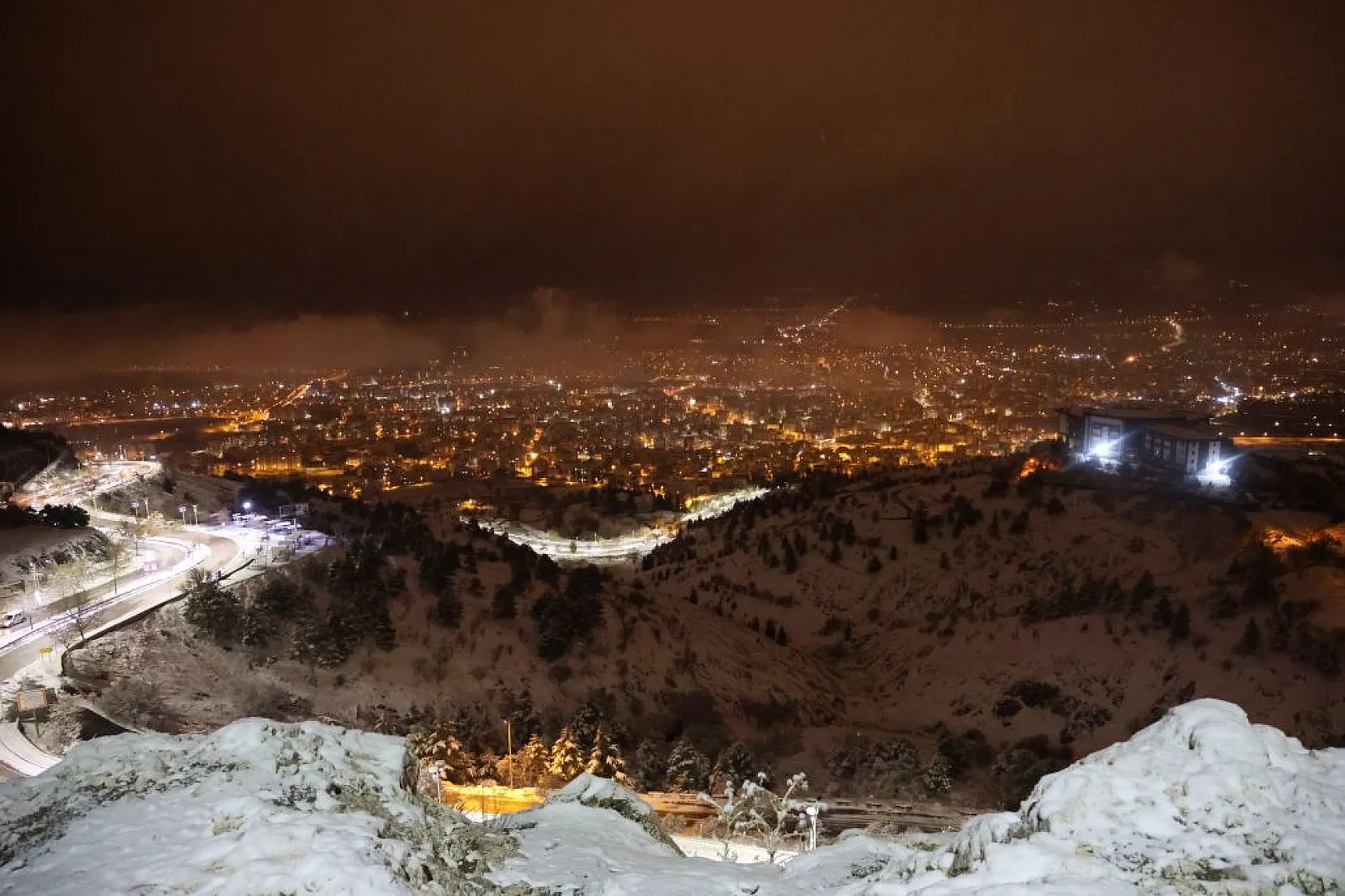 Harput'ta kar ve sis büyüledi