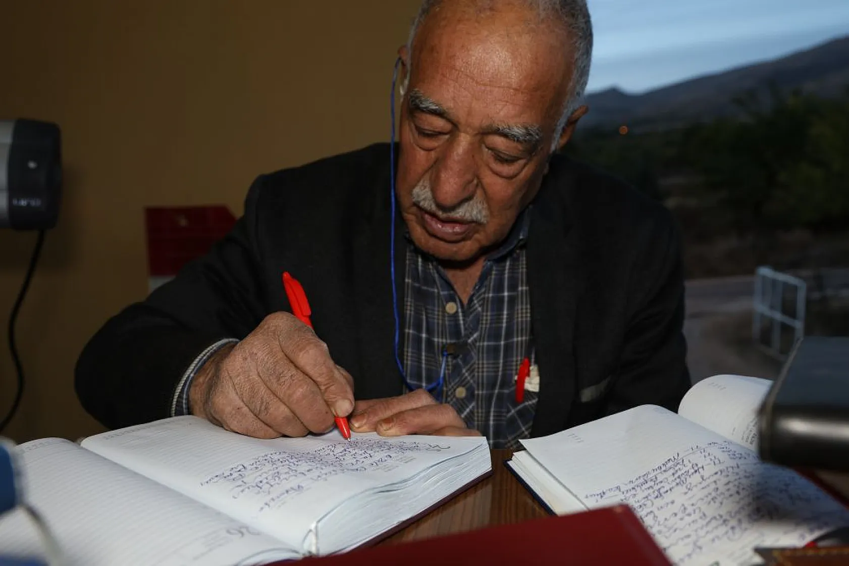 Kerim öğretmen'den 40 yıllık günlük ilhamı