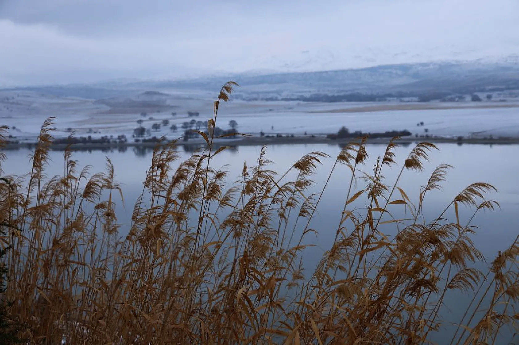Kar yağdı, Cip Gölü kartpostala döndü