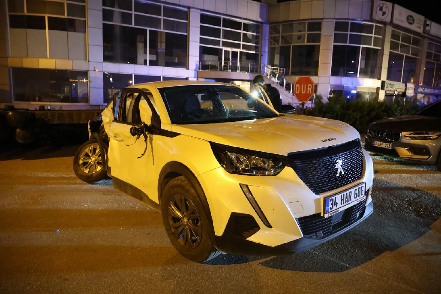 Elazığ'da Misland kavşağında trafik kazası