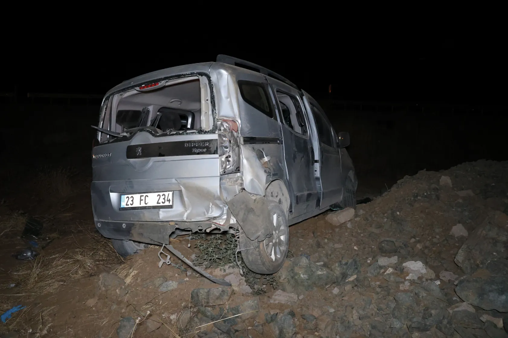 Elazığ-Bingöl yolunda feci kaza