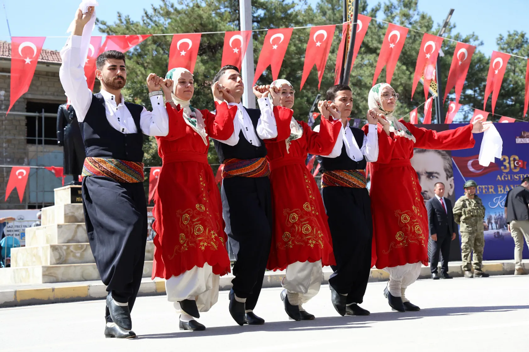 Elazığ'da 30 Ağustos coşkusu