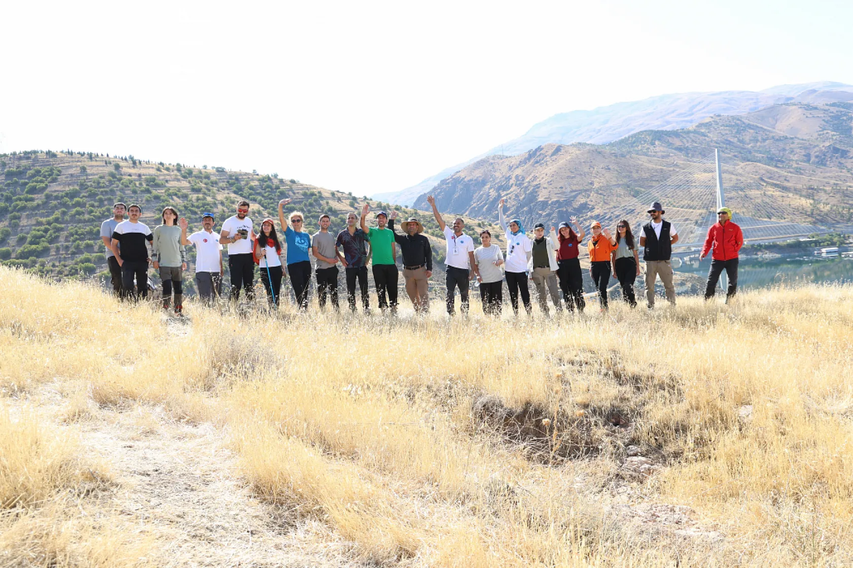 Elazığ'da bin yıllık manastıra zorlu yolculuk