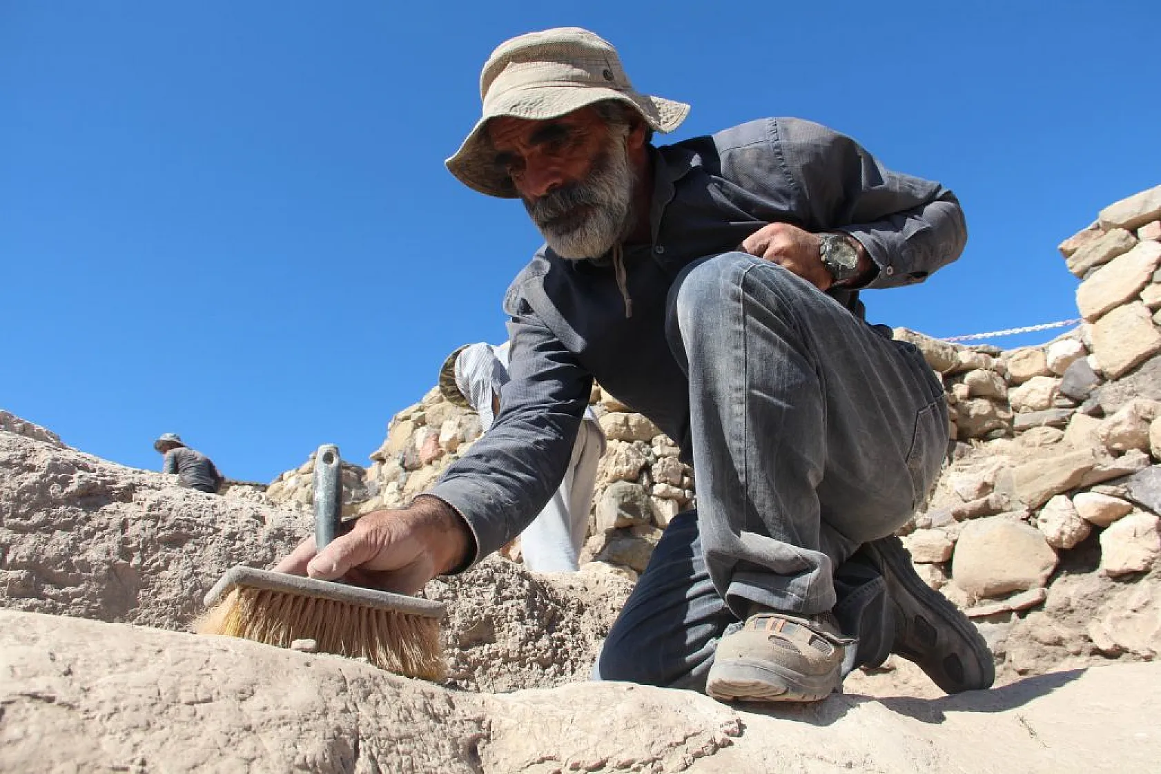 Harput Kalesi'nde arkeolojik kazılar devam ediyor