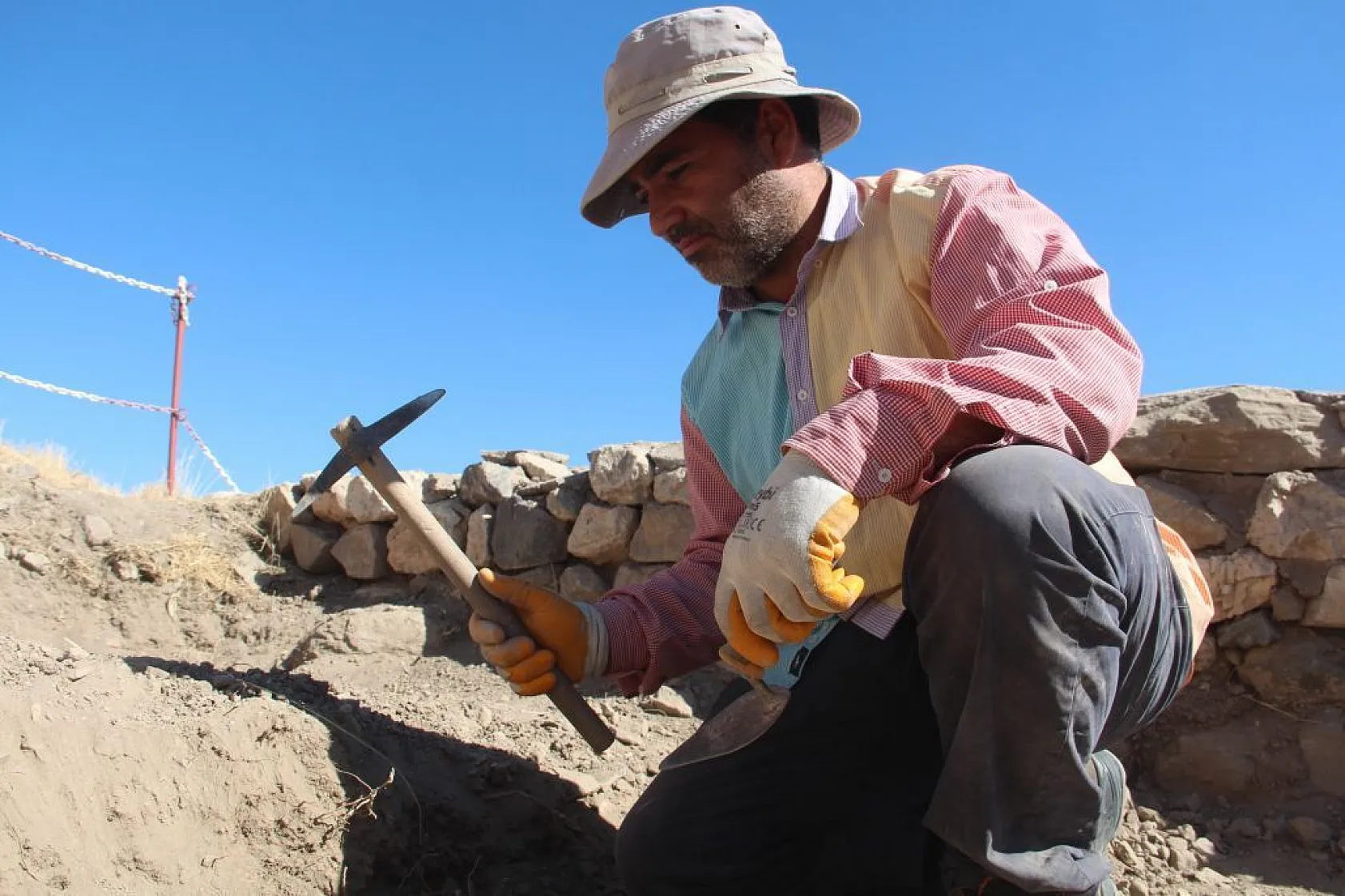 Harput Kalesi'nde arkeolojik kazılar devam ediyor