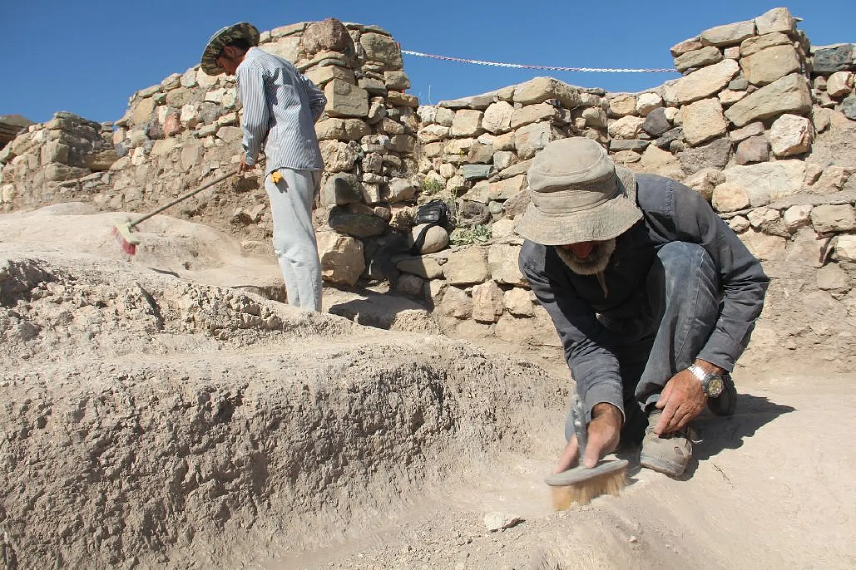 Harput Kalesi'nde arkeolojik kazılar devam ediyor