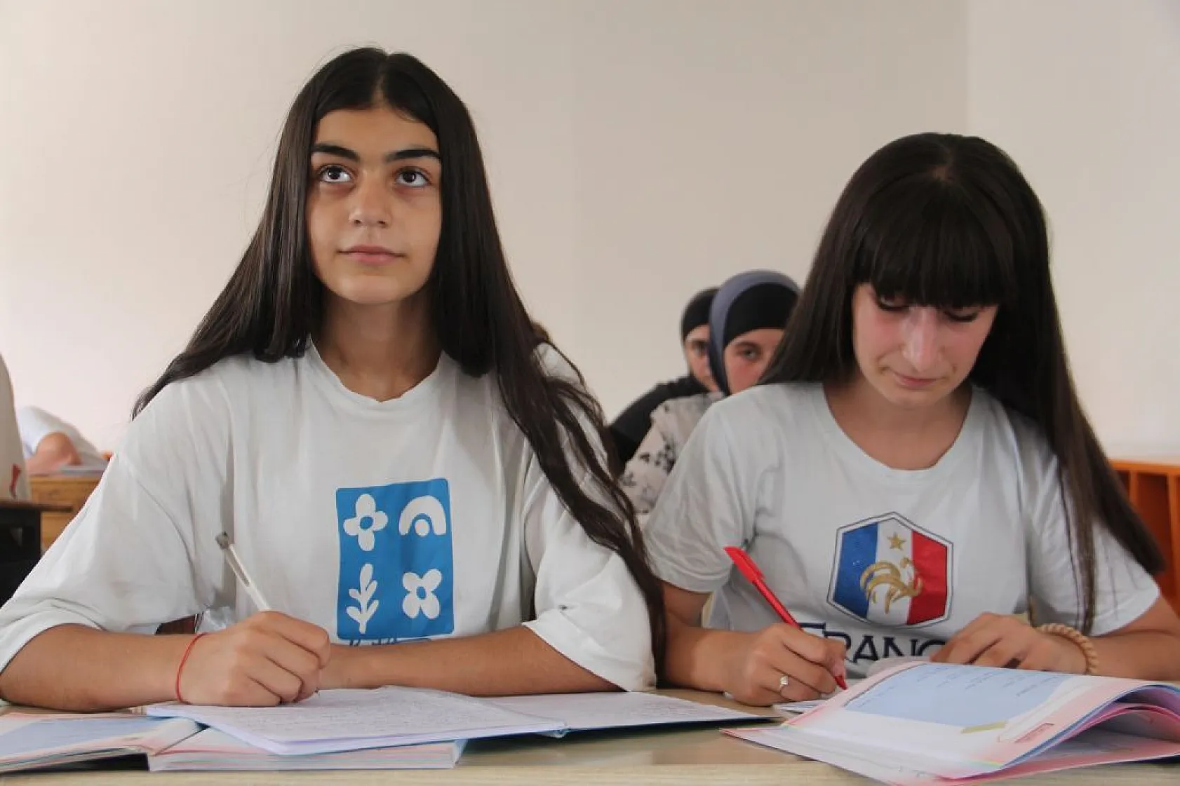 Ahıska Türkleri Türkçe öğreniyor