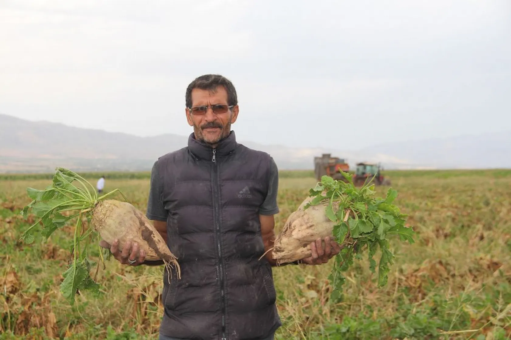 Çiftçiler taban fiyatından memnun