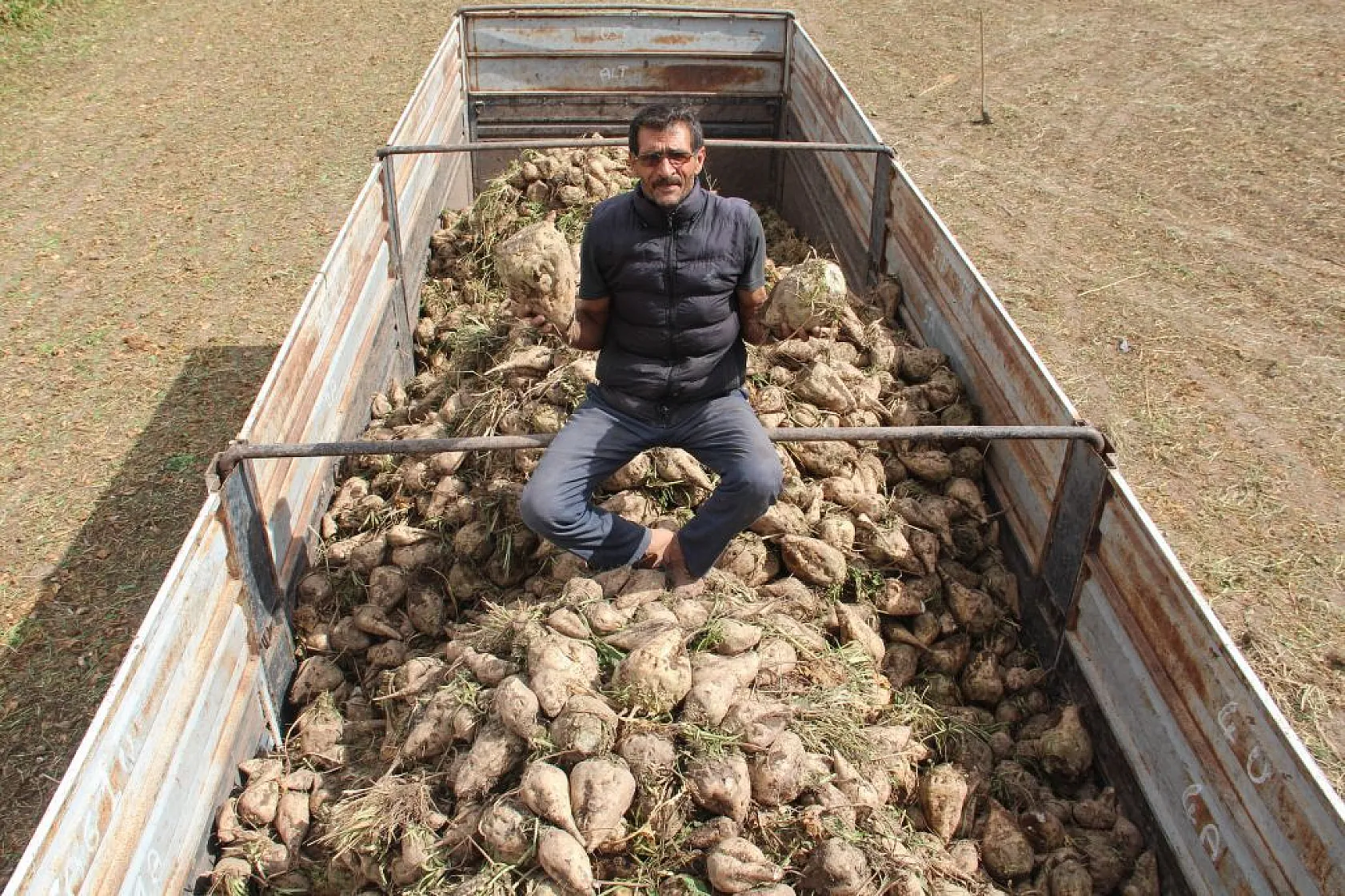 Çiftçiler taban fiyatından memnun