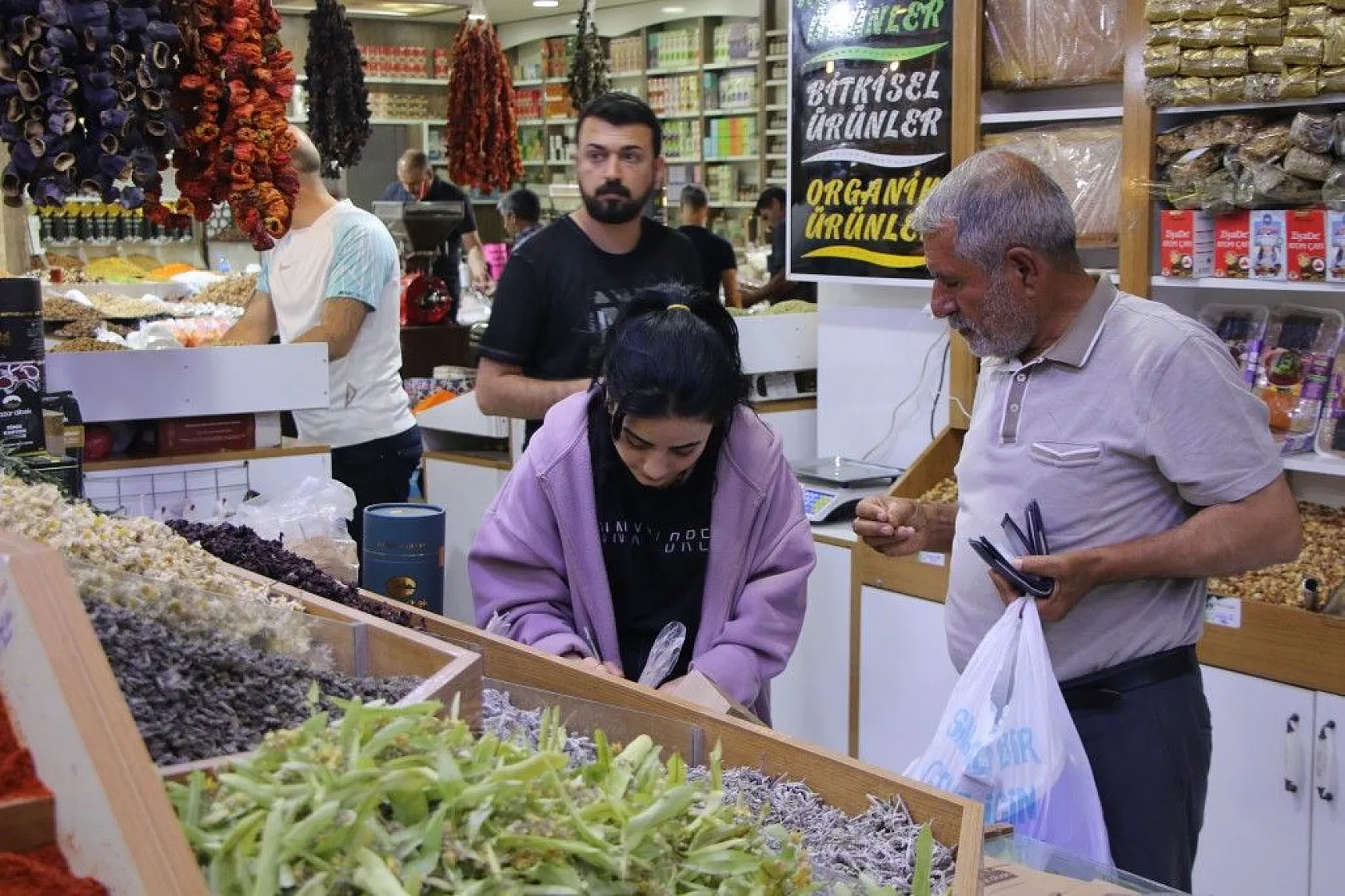 Kapalı Çarşıda 'Bayram' yoğunluğu