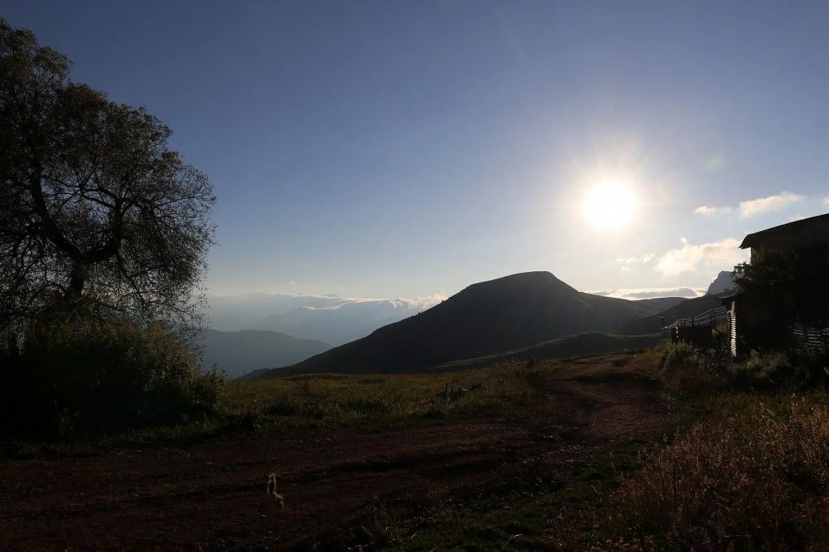 Türkiye sıcaktan kavruluyor onlar soba yakıyor