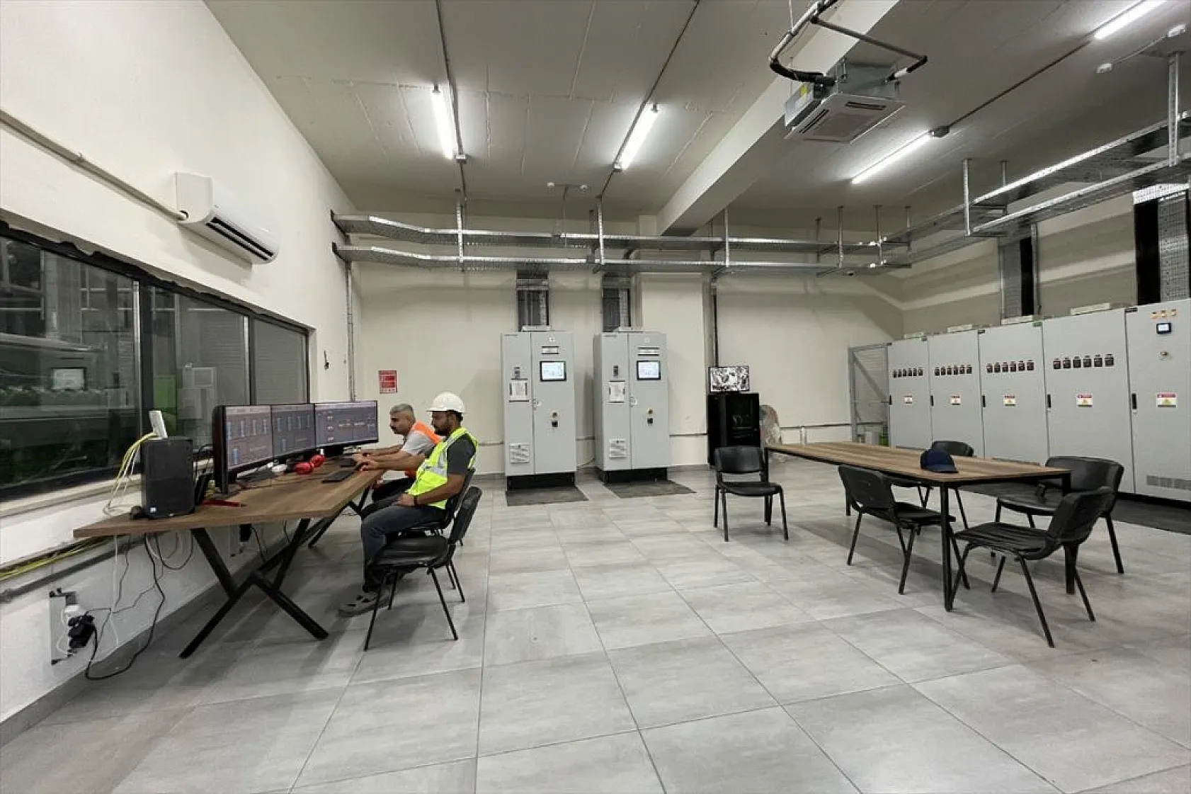 Bu tesiste ayda 2 milyon kilovatsaat elektrik üretiliyor