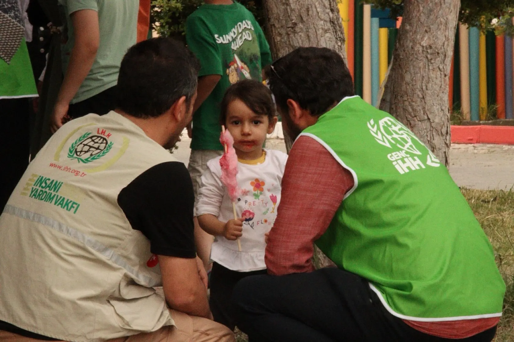 İHH geleneksel bahar şenliği hipodromda yapıldı