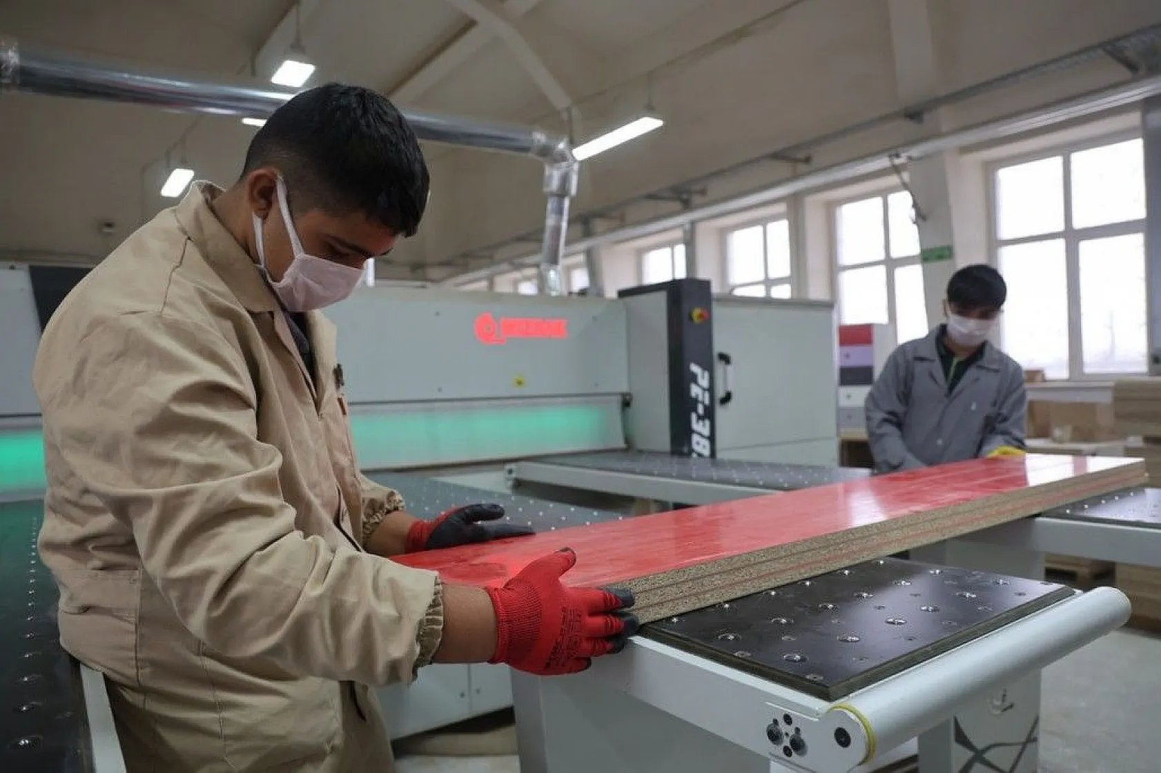 Elazığ'da meslek lisesi fabrikaları aratmıyor