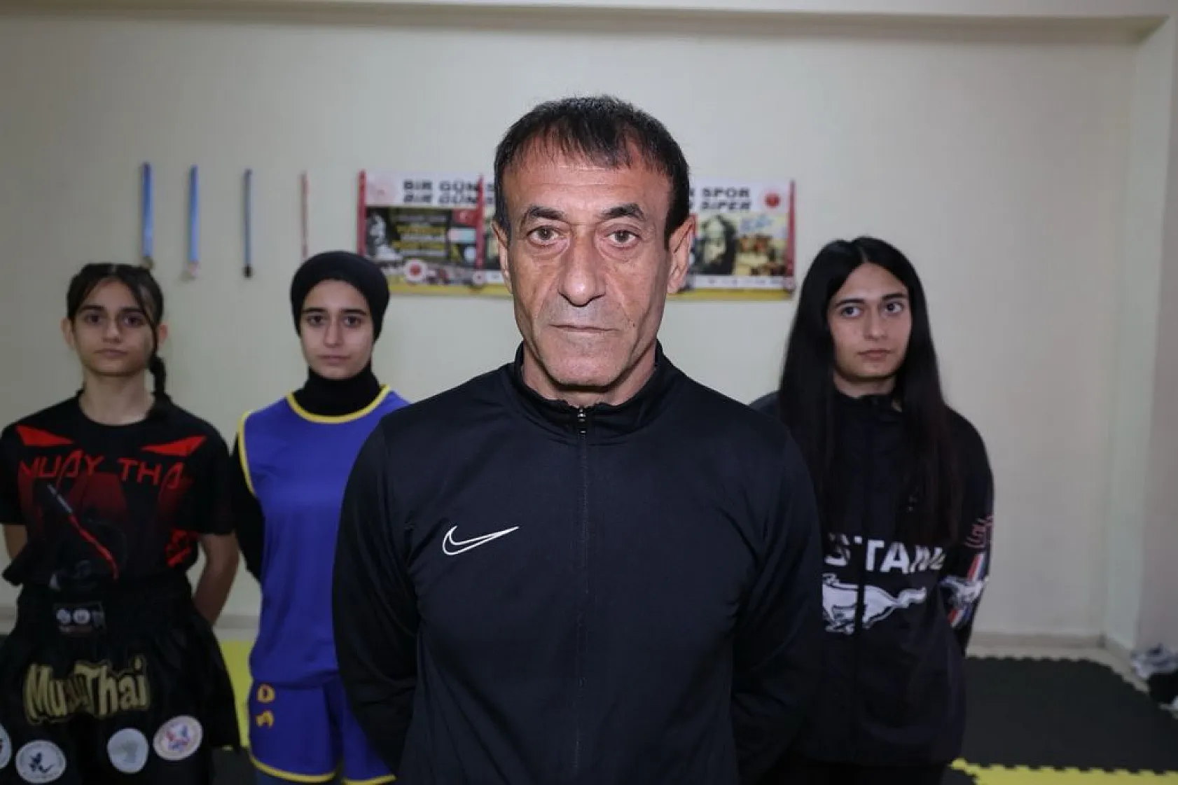 Baba ve üç kızından spor mucizesi