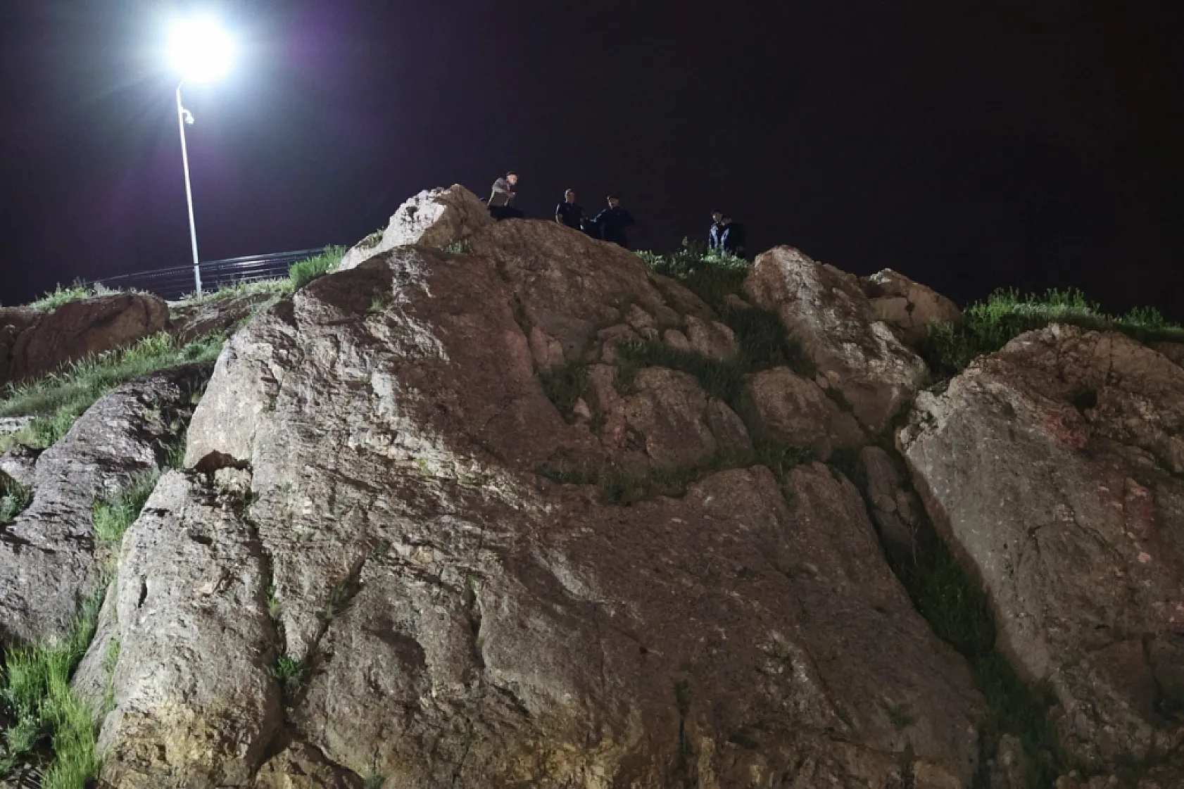 Elazığ'da gece yarısı intihar girişimi