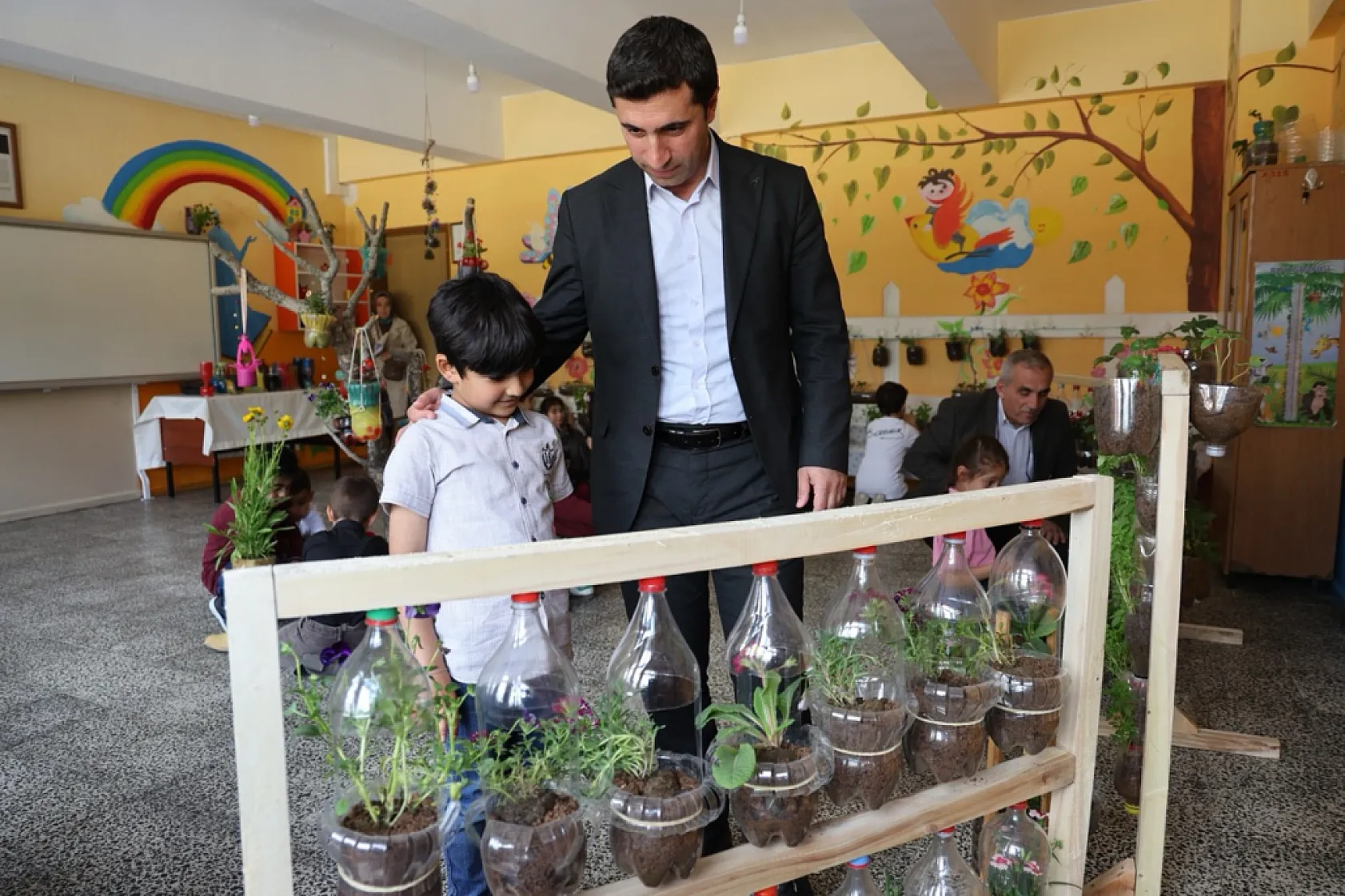 Elazığ'da minik ellerle doğaya büyük dokunuş